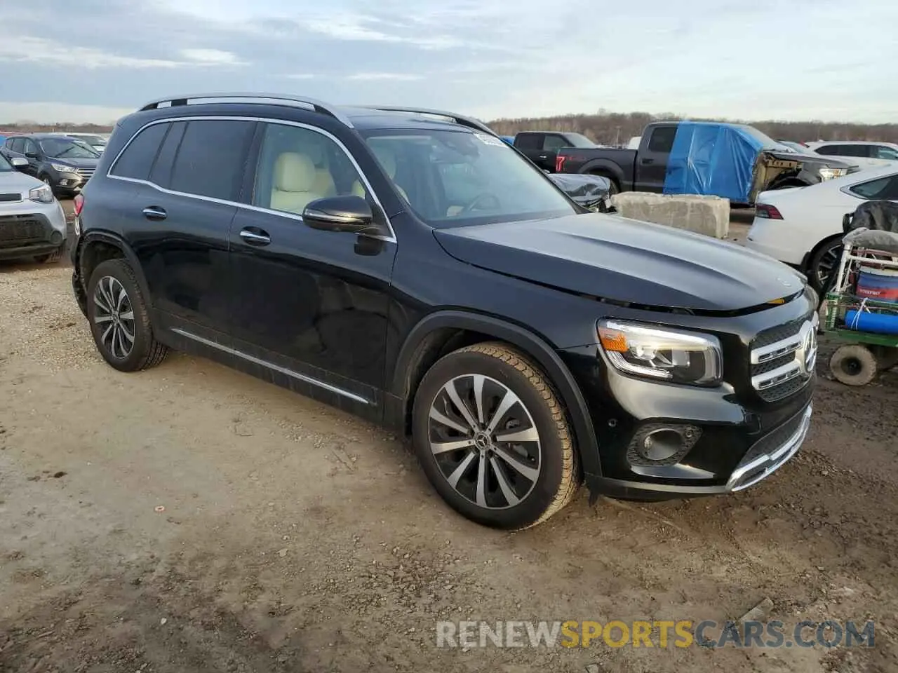 4 Photograph of a damaged car W1N4M4HB7MW105830 MERCEDES-BENZ GLB-CLASS 2021