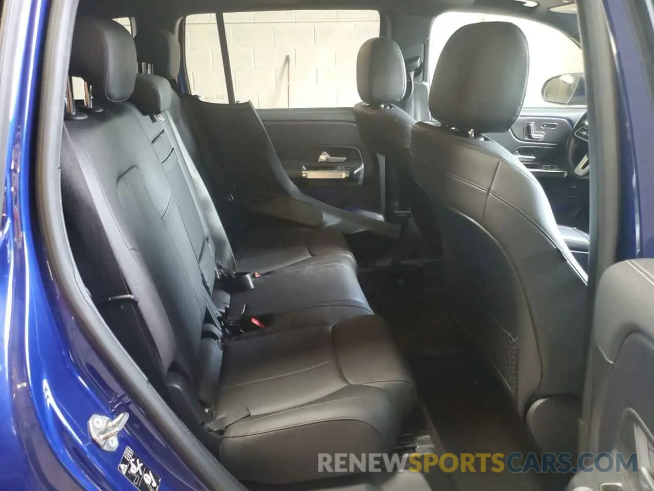 11 Photograph of a damaged car W1N4M4HB9MW112908 MERCEDES-BENZ GLB-CLASS 2021