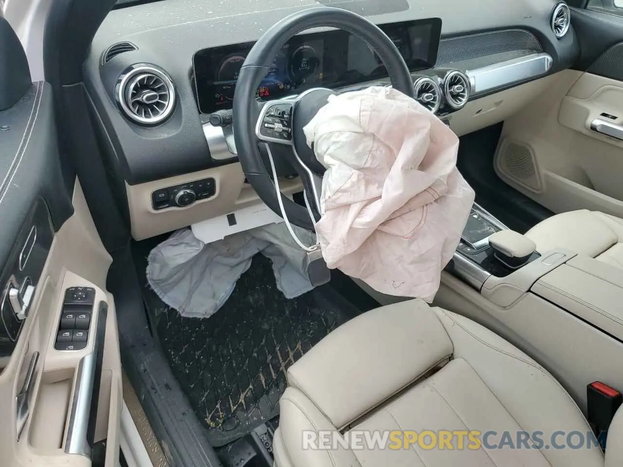 8 Photograph of a damaged car W1N4M4HB9MW154026 MERCEDES-BENZ GLB-CLASS 2021