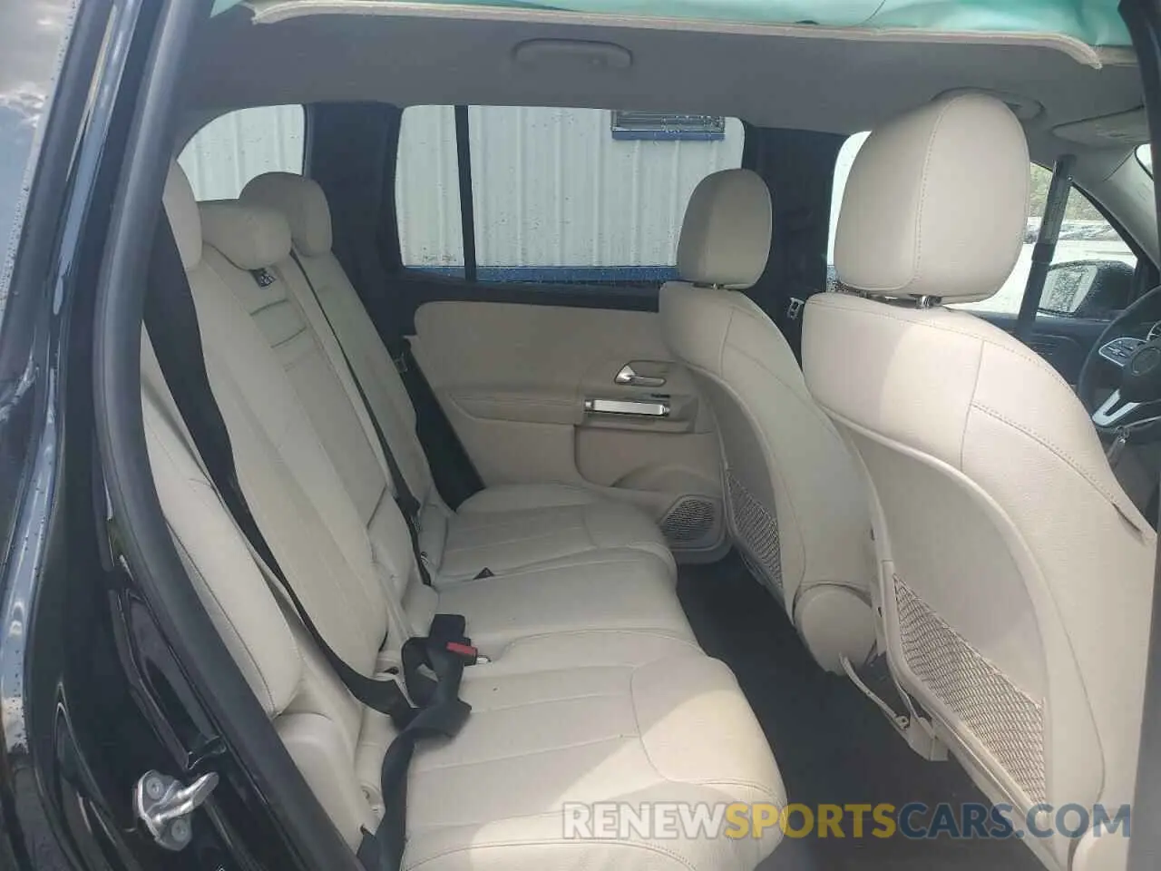 11 Photograph of a damaged car W1N4M4GB1NW250042 MERCEDES-BENZ GLB-CLASS 2022