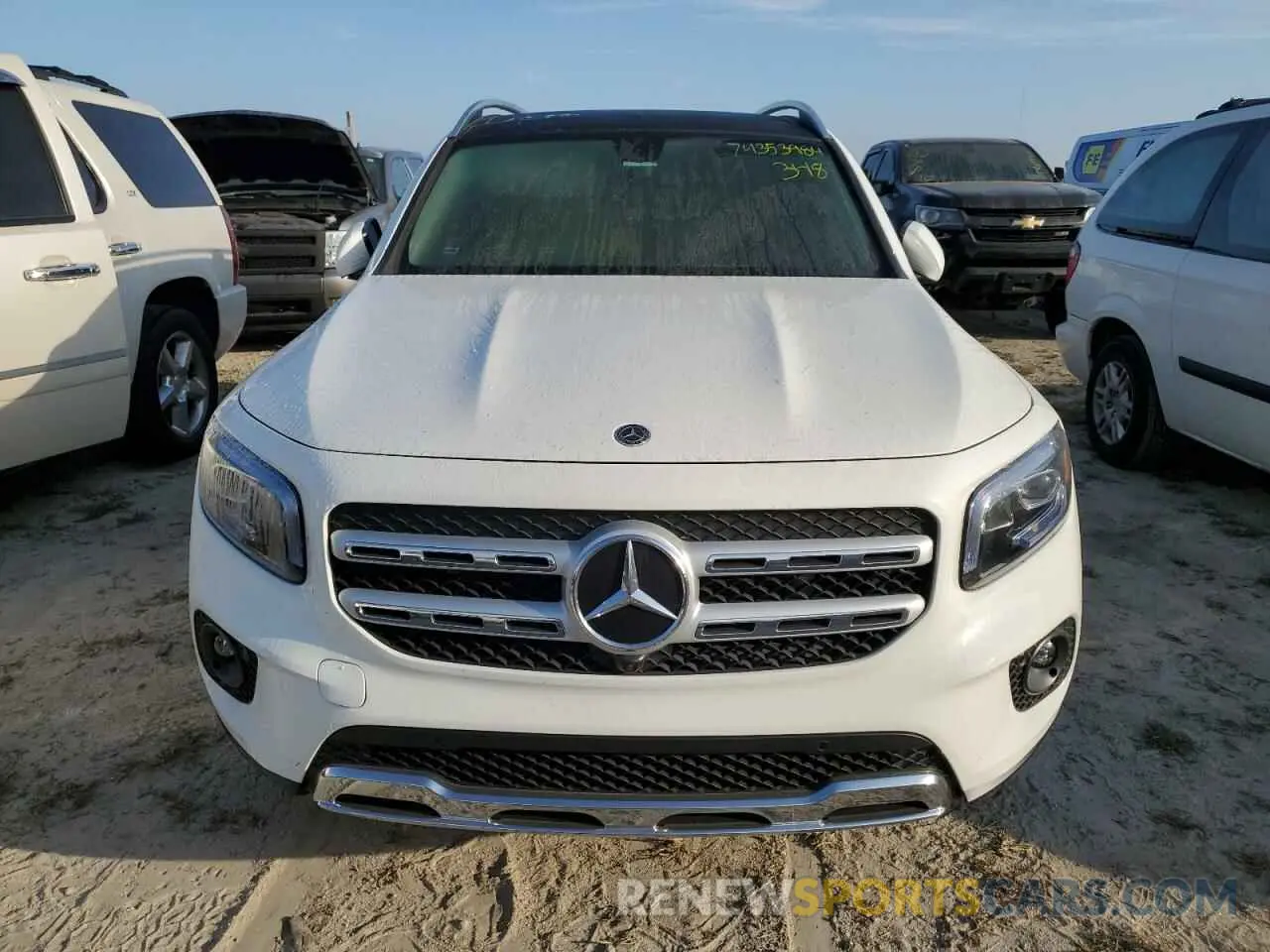 5 Photograph of a damaged car W1N4M4GB2NW189574 MERCEDES-BENZ GLB-CLASS 2022