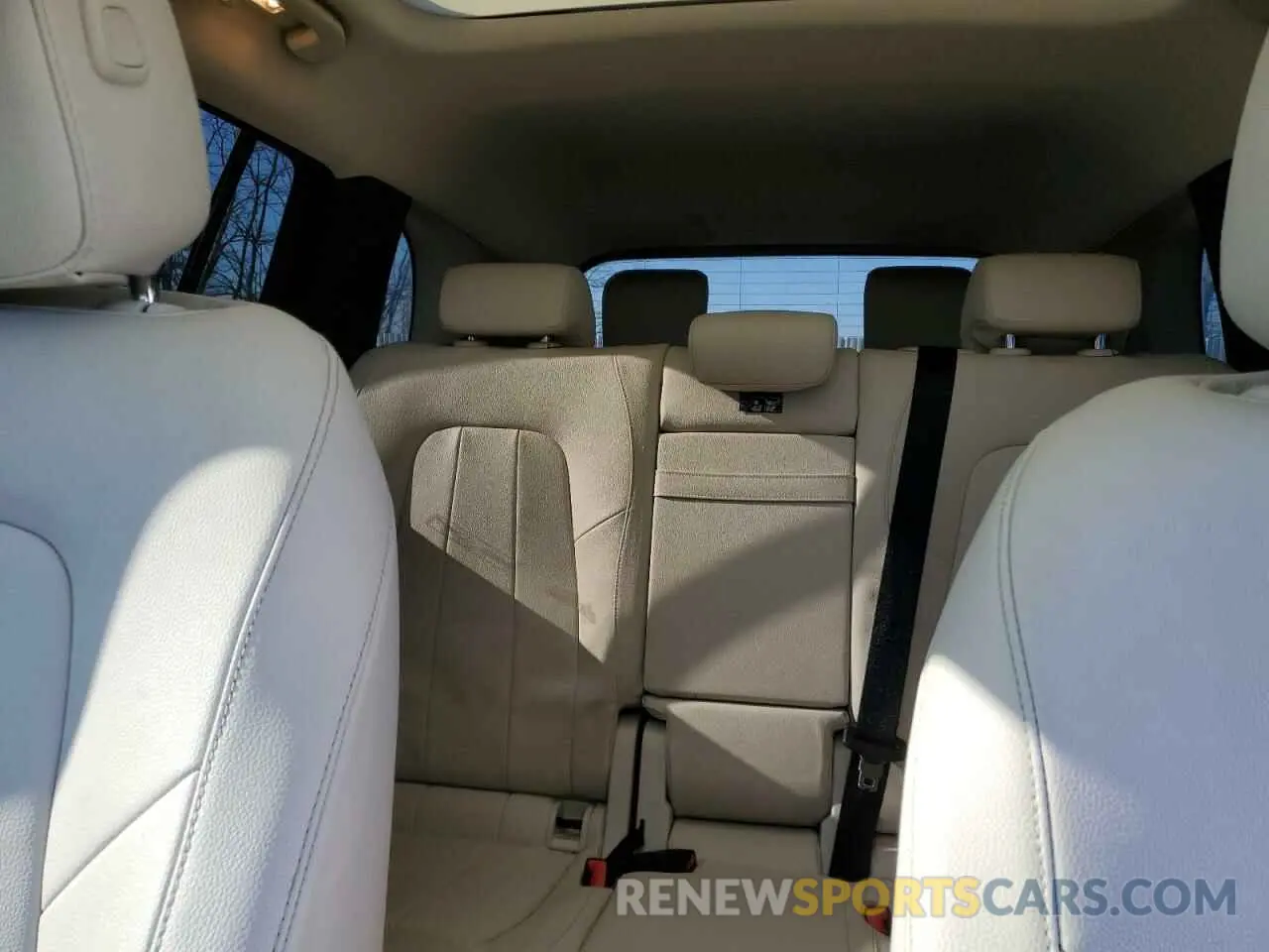 10 Фотография поврежденного автомобиля W1N4M4HB2NW180727 MERCEDES-BENZ GLB-CLASS 2022