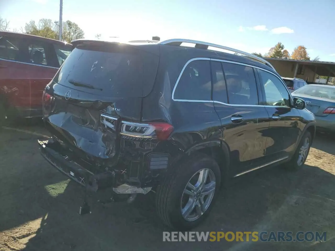 3 Photograph of a damaged car W1N4M4HB2NW242353 MERCEDES-BENZ GLB-CLASS 2022