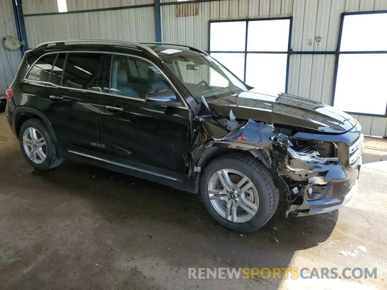 4 Photograph of a damaged car W1N4M4HB4PW310039 MERCEDES-BENZ GLB-CLASS 2023