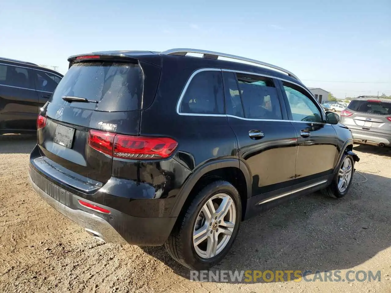 3 Photograph of a damaged car W1N4M4HB6PW282065 MERCEDES-BENZ GLB-CLASS 2023