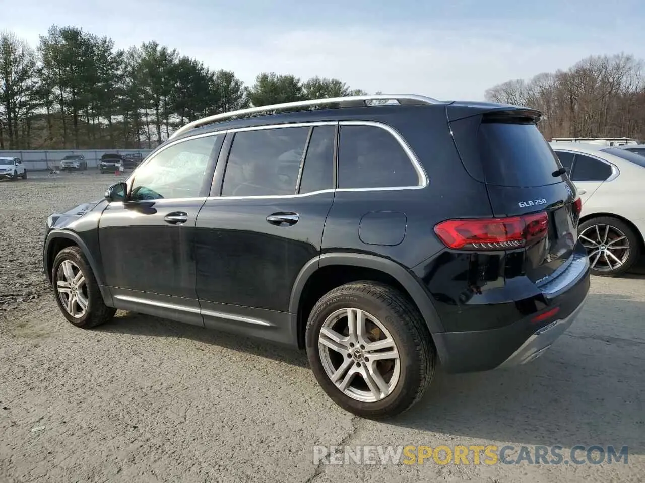 2 Photograph of a damaged car W1N4M4HB9PW267866 MERCEDES-BENZ GLB-CLASS 2023