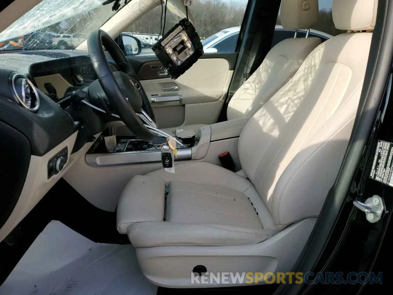 7 Photograph of a damaged car W1N4M4HB9PW267866 MERCEDES-BENZ GLB-CLASS 2023
