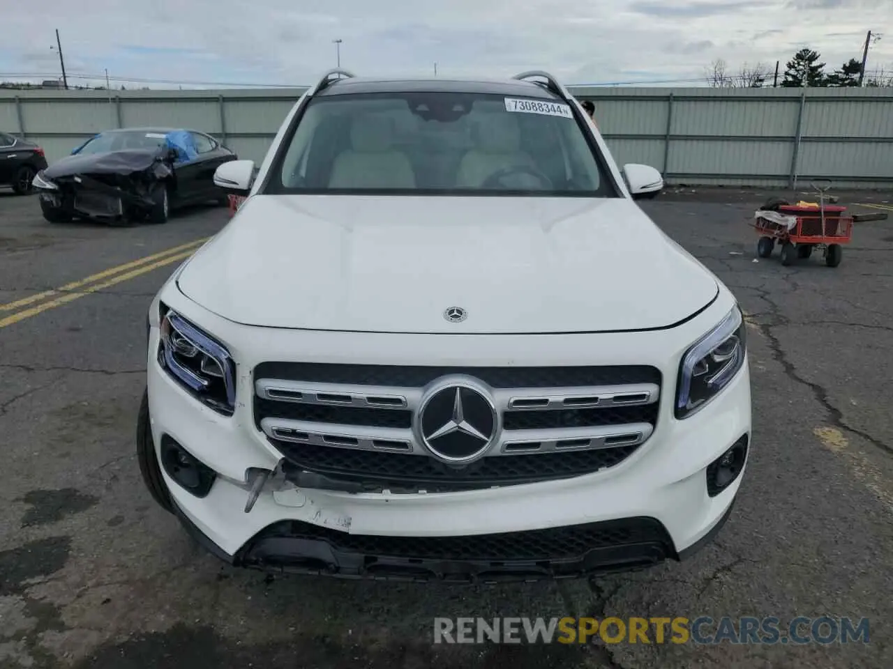 5 Photograph of a damaged car W1N4M4HB9PW329749 MERCEDES-BENZ GLB-CLASS 2023