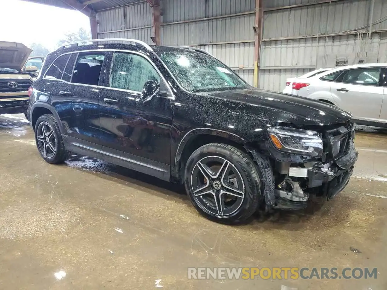 4 Photograph of a damaged car W1N4M4GB0RW342801 MERCEDES-BENZ GLB-CLASS 2024