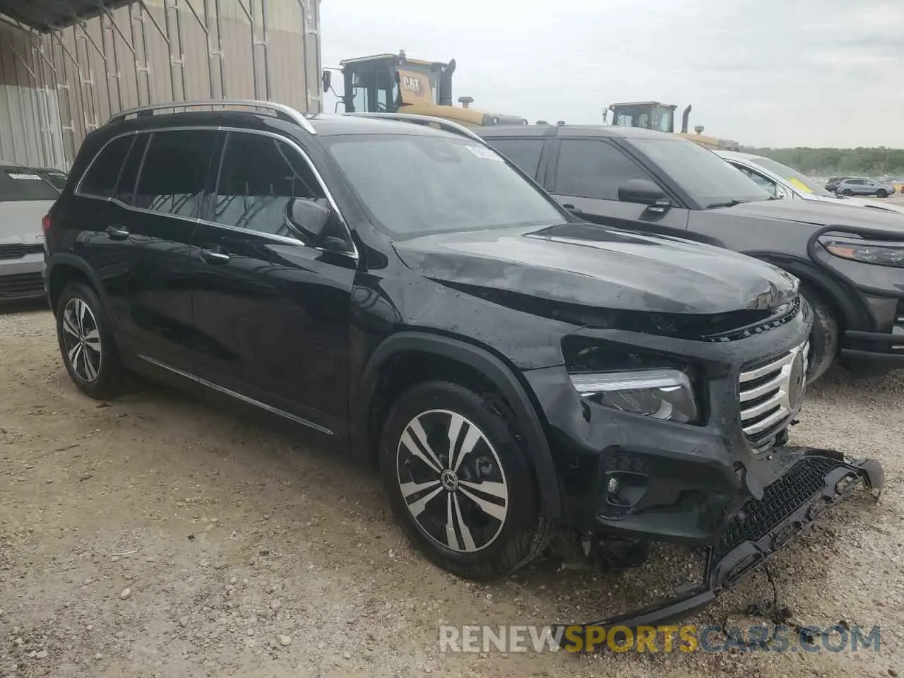 4 Photograph of a damaged car W1N4M4HB4SW399135 MERCEDES-BENZ GLB-CLASS 2025