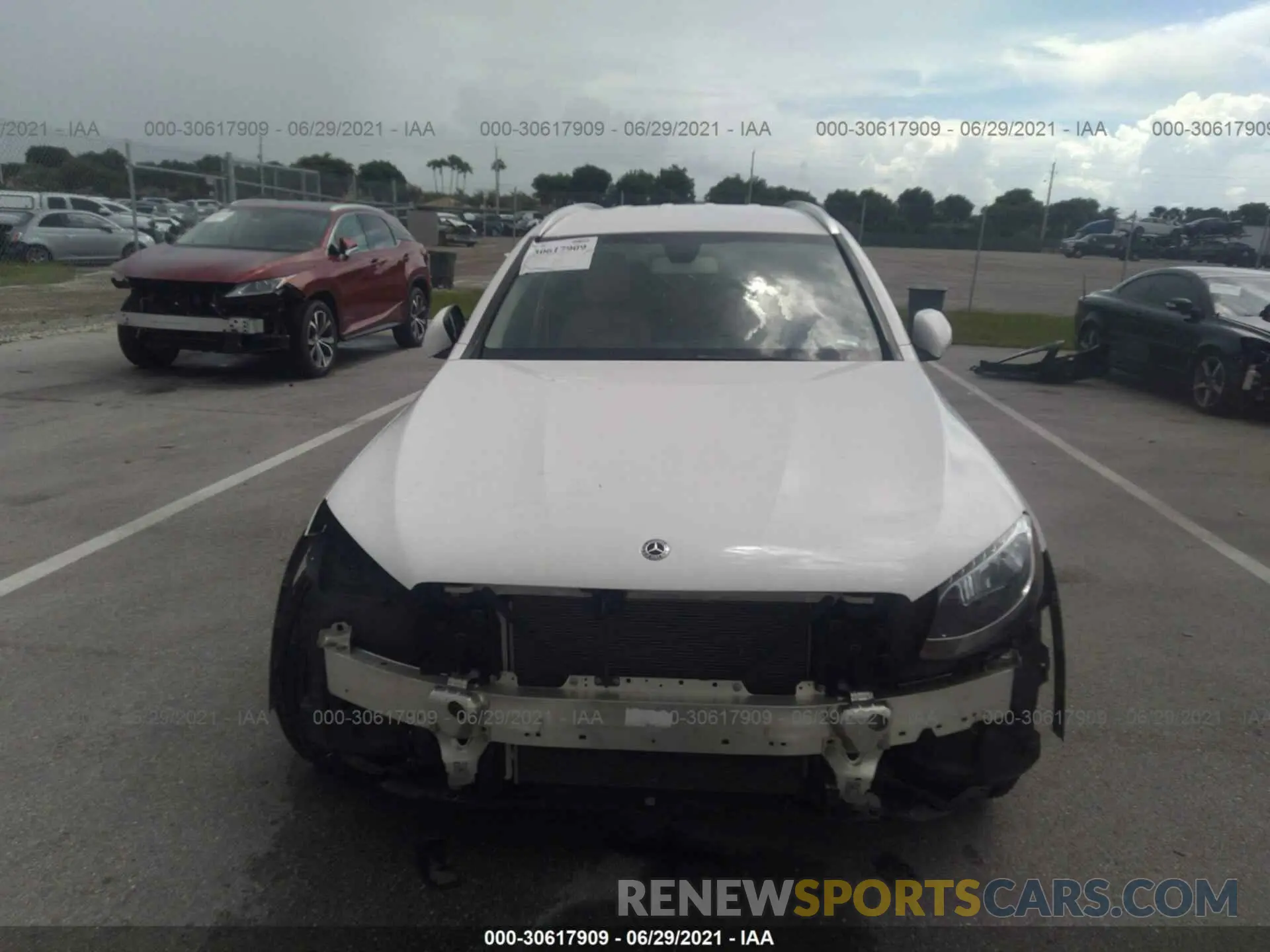 6 Photograph of a damaged car WDC0G4JB0KV163413 MERCEDES-BENZ GLC 2019