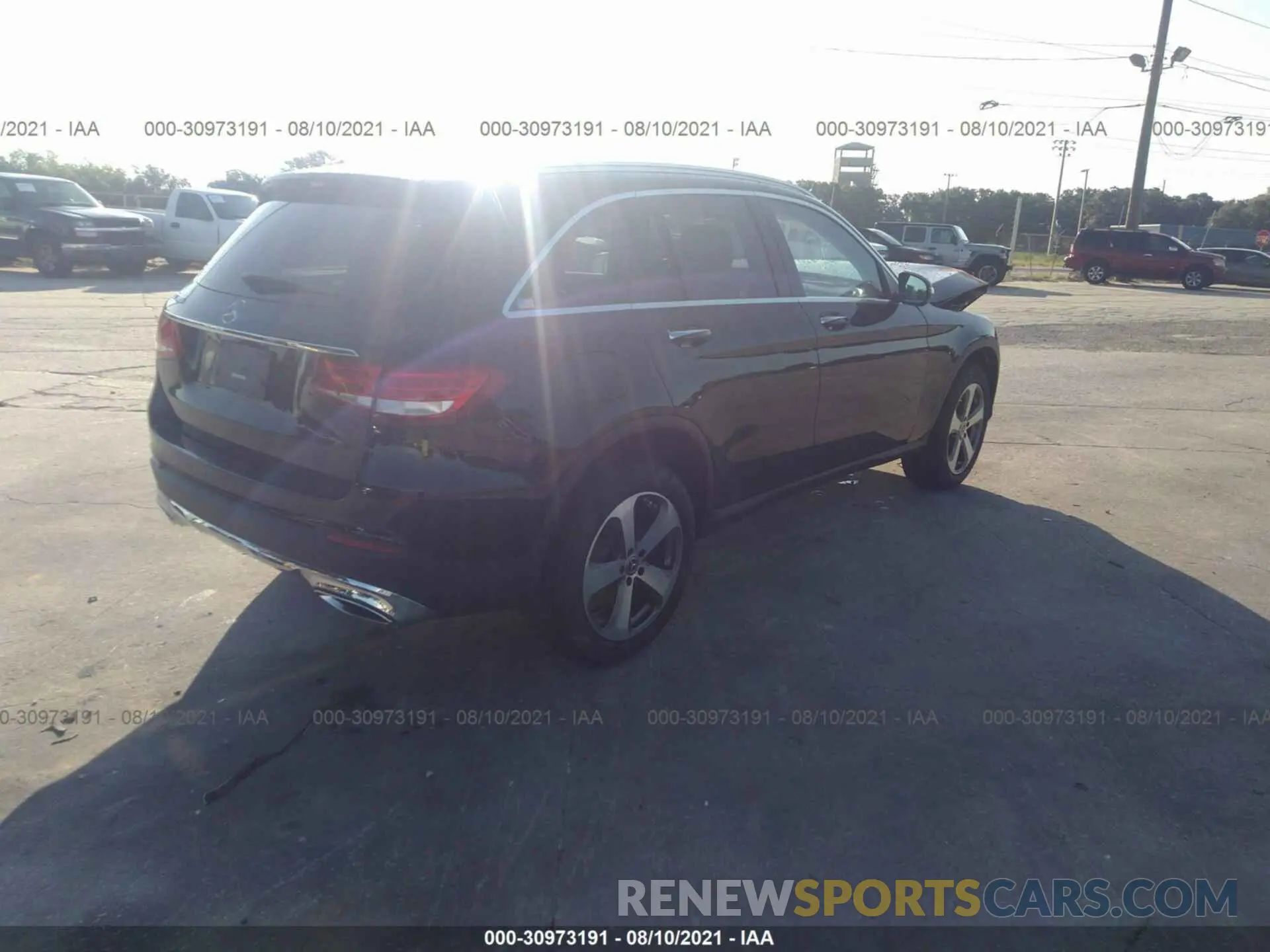 4 Photograph of a damaged car WDC0G4JB3KV126484 MERCEDES-BENZ GLC 2019