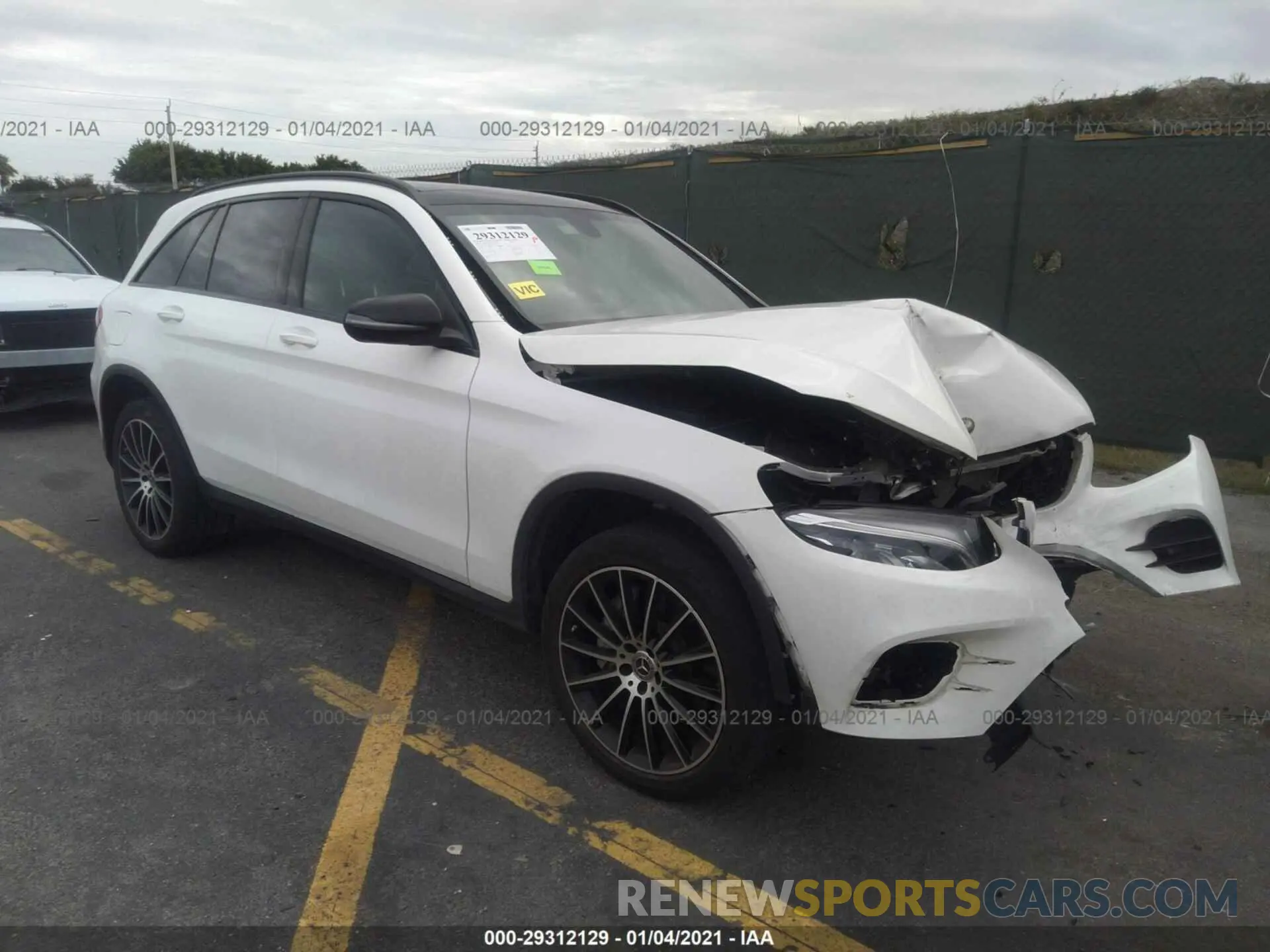 1 Photograph of a damaged car WDC0G4JB9KV134234 MERCEDES-BENZ GLC 2019