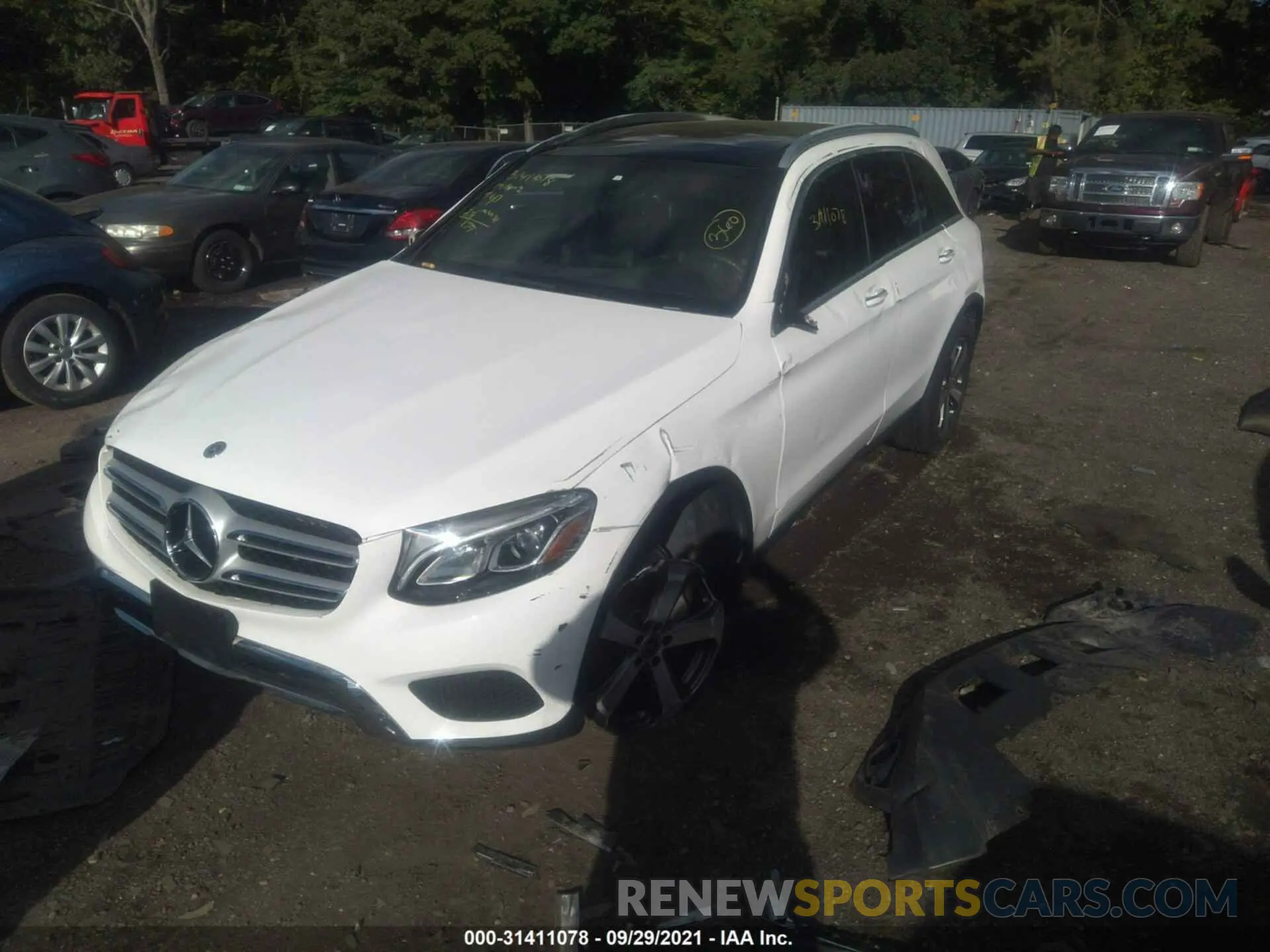 2 Photograph of a damaged car WDC0G4KB1KF614910 MERCEDES-BENZ GLC 2019