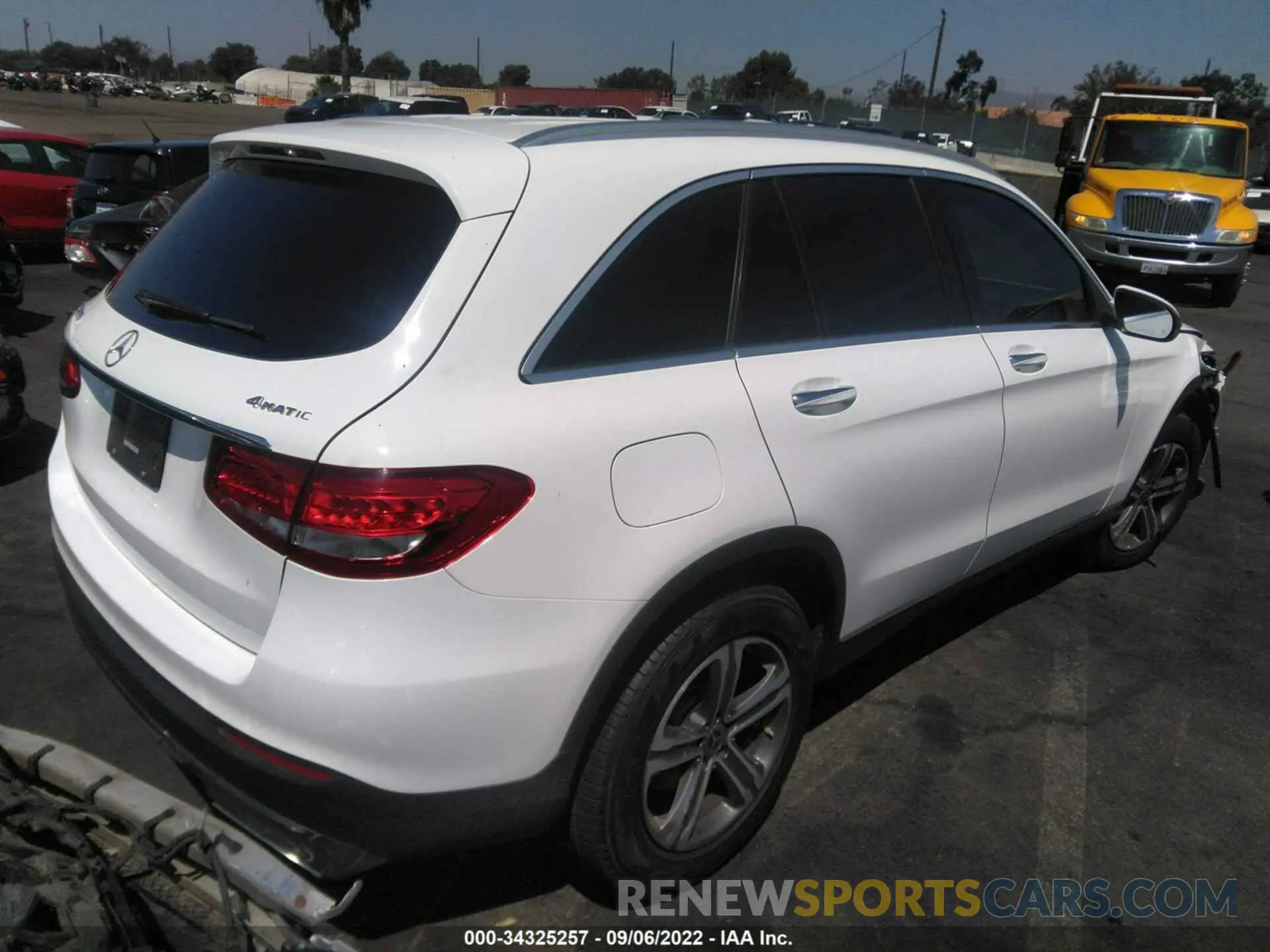 4 Фотография поврежденного автомобиля WDC0G4KB2KV164397 MERCEDES-BENZ GLC 2019