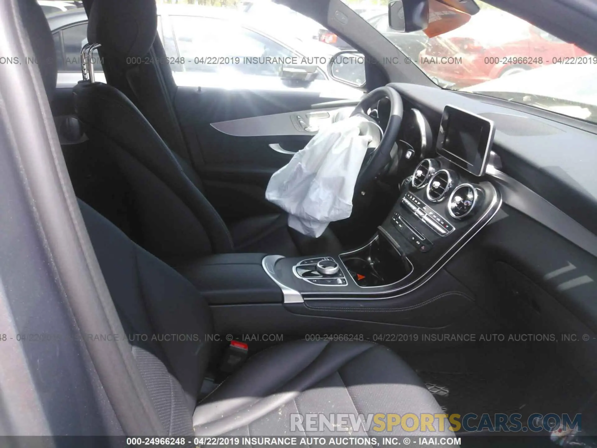 5 Photograph of a damaged car WDC0G4KB6KV141494 MERCEDES-BENZ GLC 2019