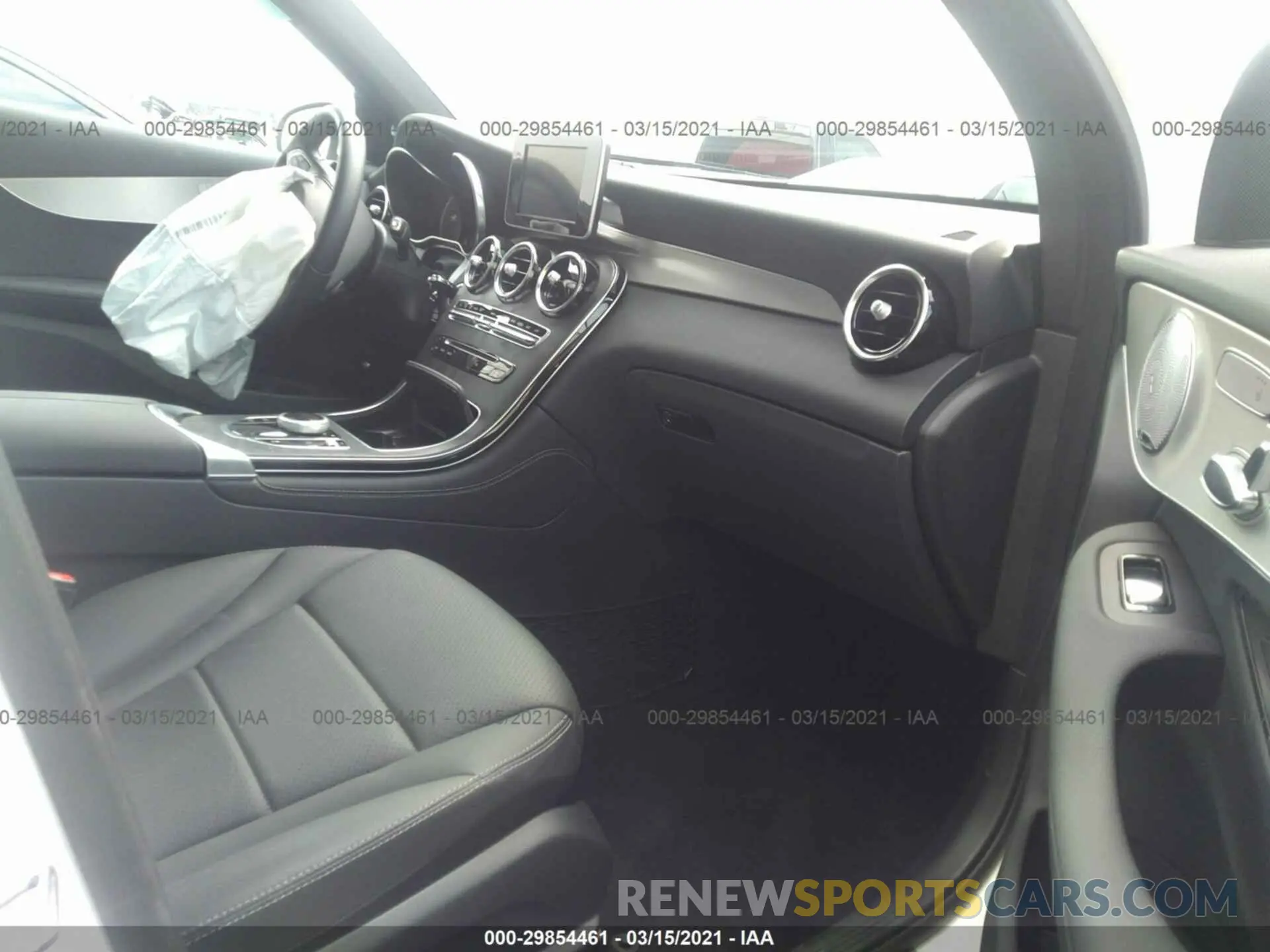 5 Photograph of a damaged car WDC0G4KB6KV180926 MERCEDES-BENZ GLC 2019