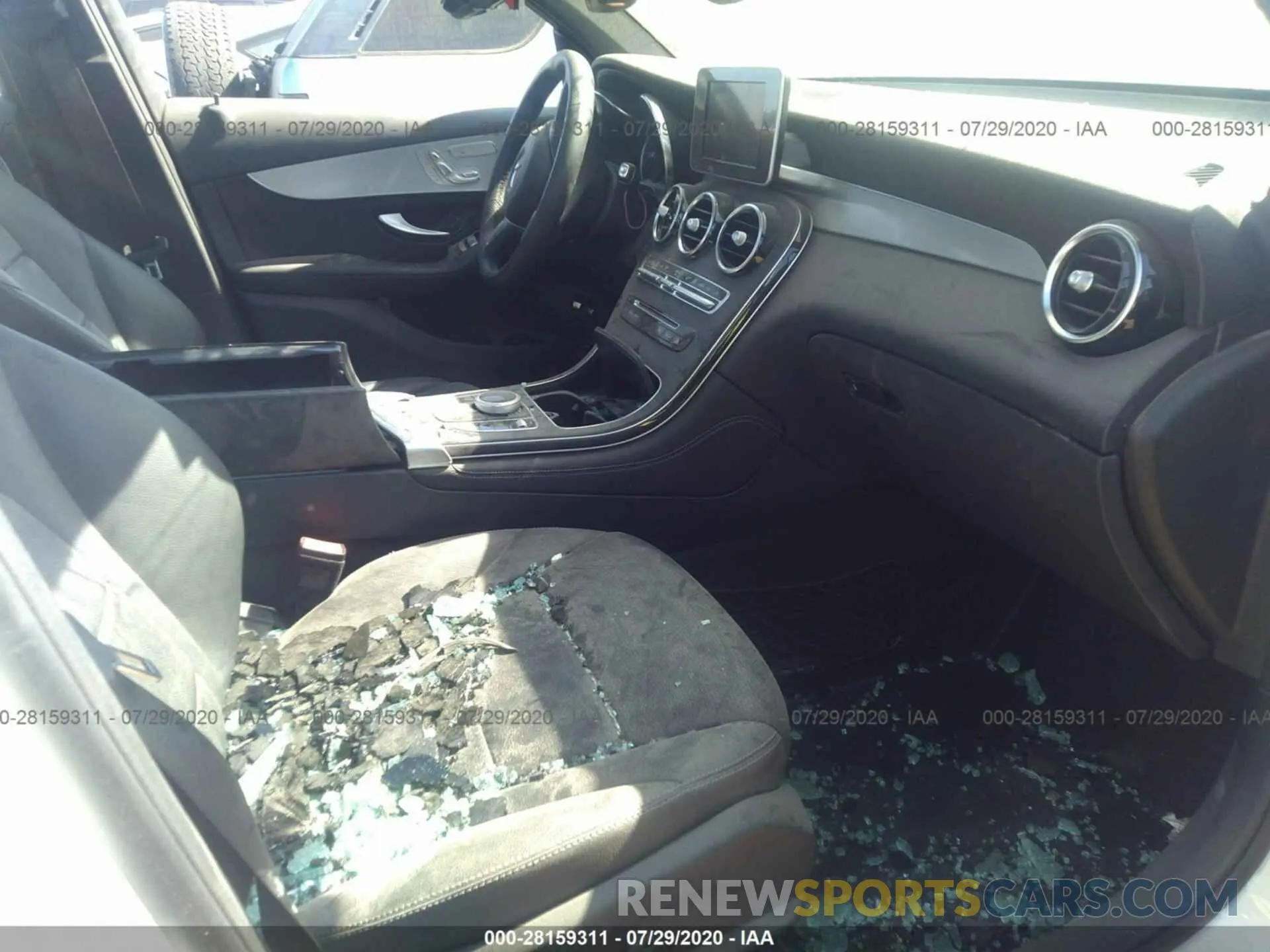 5 Photograph of a damaged car WDC0G5EB1KF621728 MERCEDES-BENZ GLC 2019