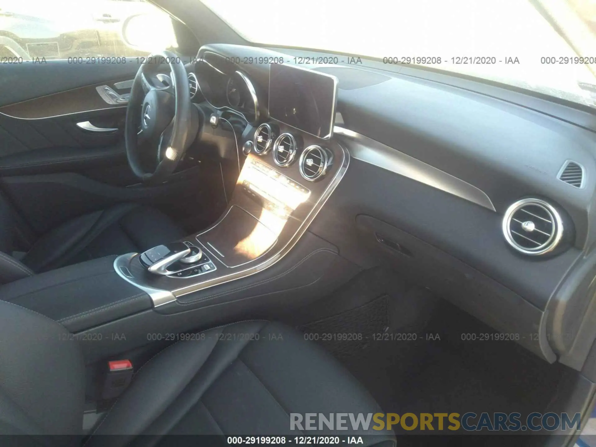 5 Photograph of a damaged car WDC0G5EB2KF622516 MERCEDES-BENZ GLC 2019