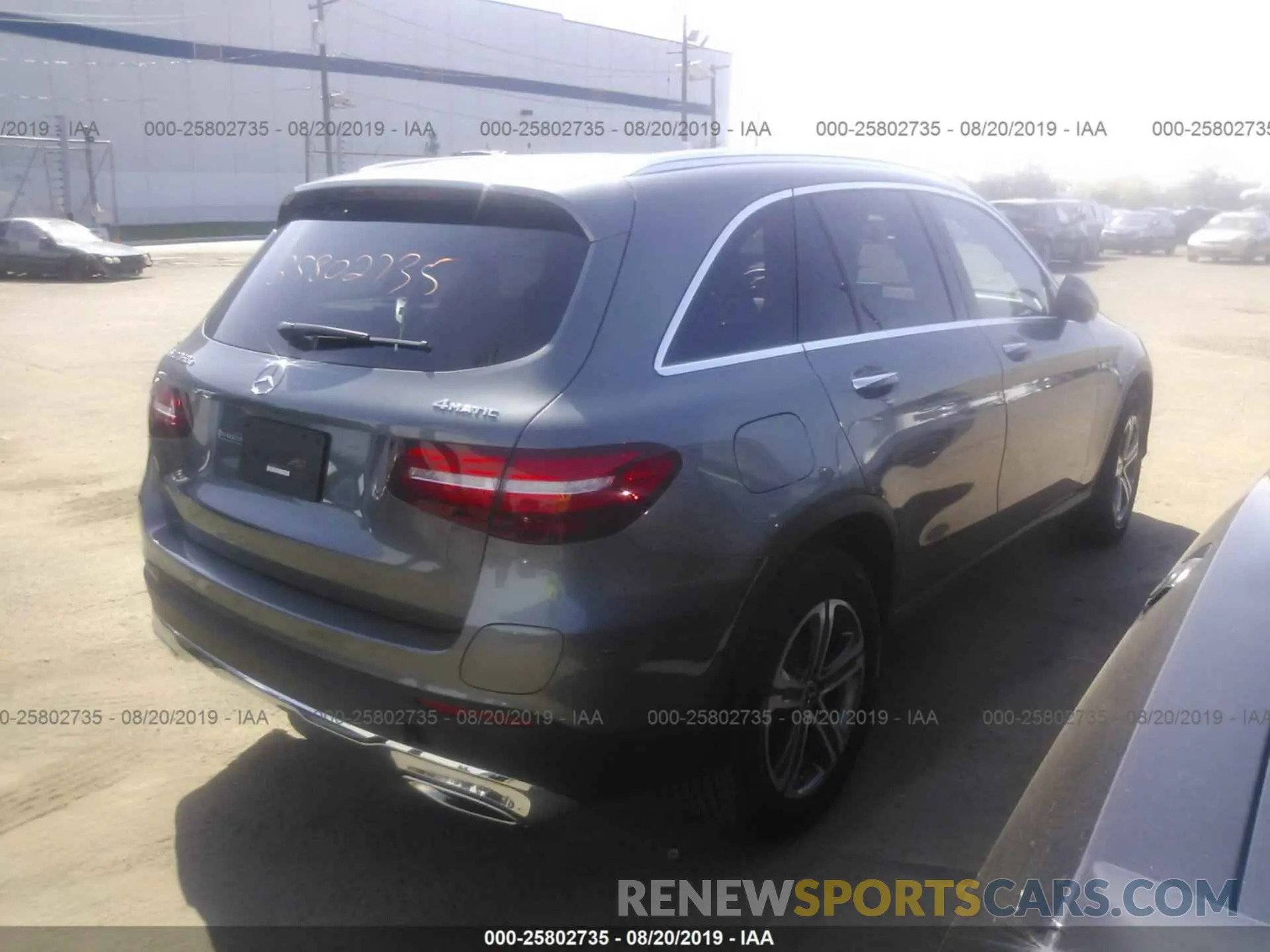 4 Photograph of a damaged car WDC0G5EB3KF510677 MERCEDES-BENZ GLC 2019