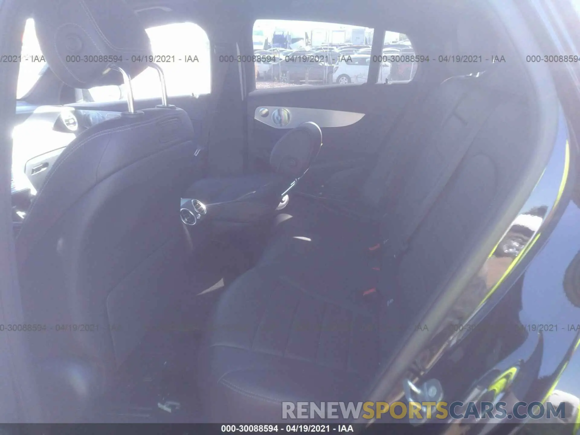 8 Photograph of a damaged car WDC0J4KB6KF555368 MERCEDES-BENZ GLC 2019