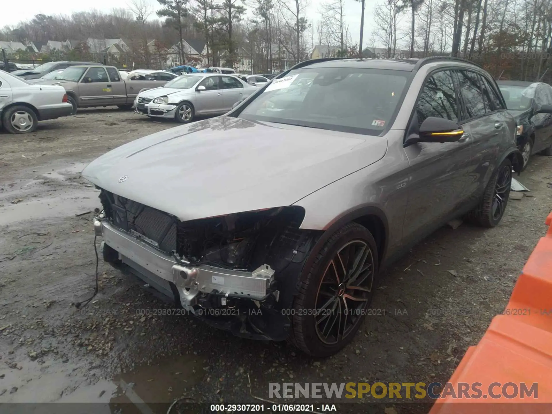2 Фотография поврежденного автомобиля W1N0G6EB9LF768109 MERCEDES-BENZ GLC 2020