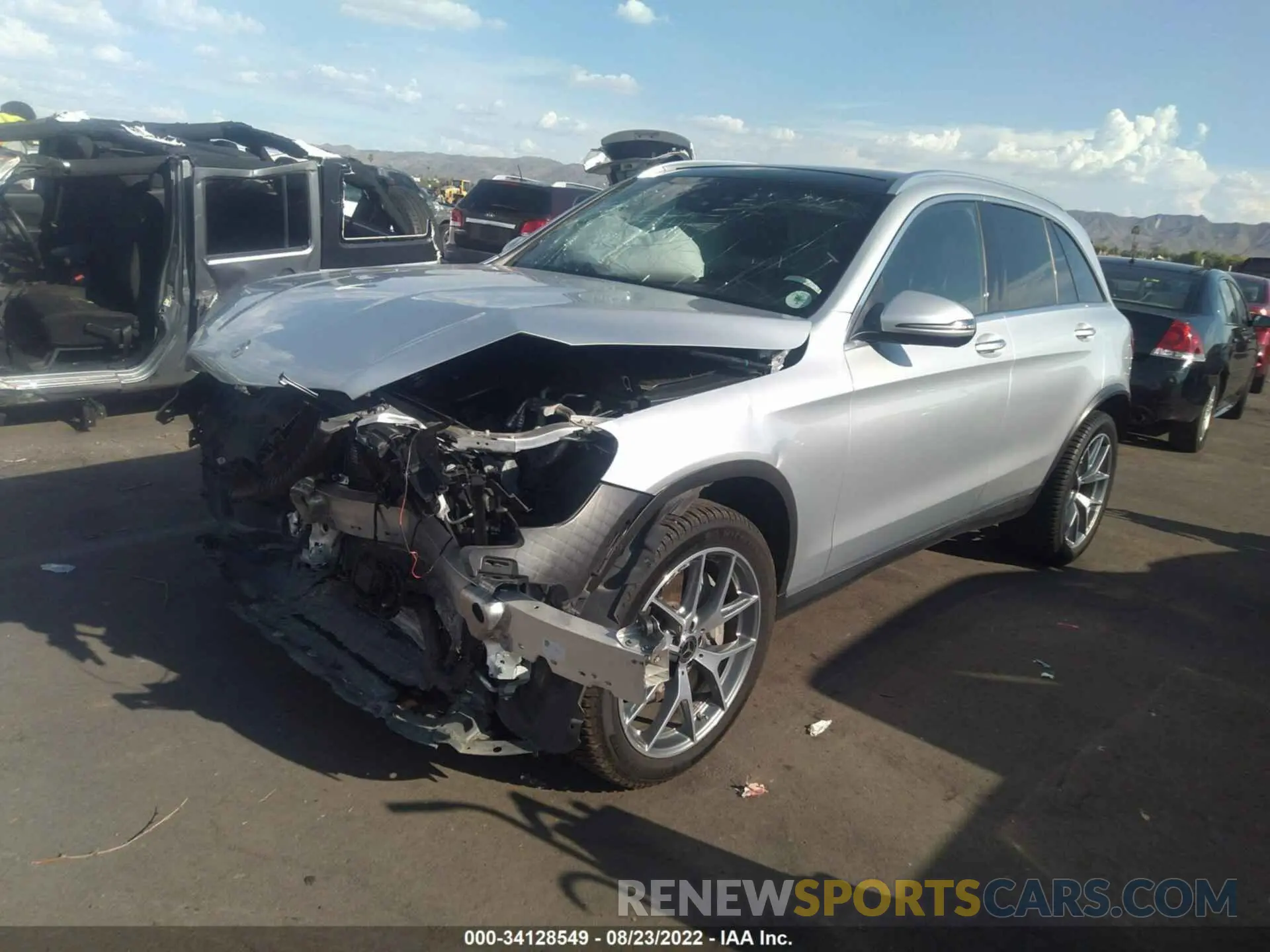2 Фотография поврежденного автомобиля W1N0G8DB0LF767816 MERCEDES-BENZ GLC 2020