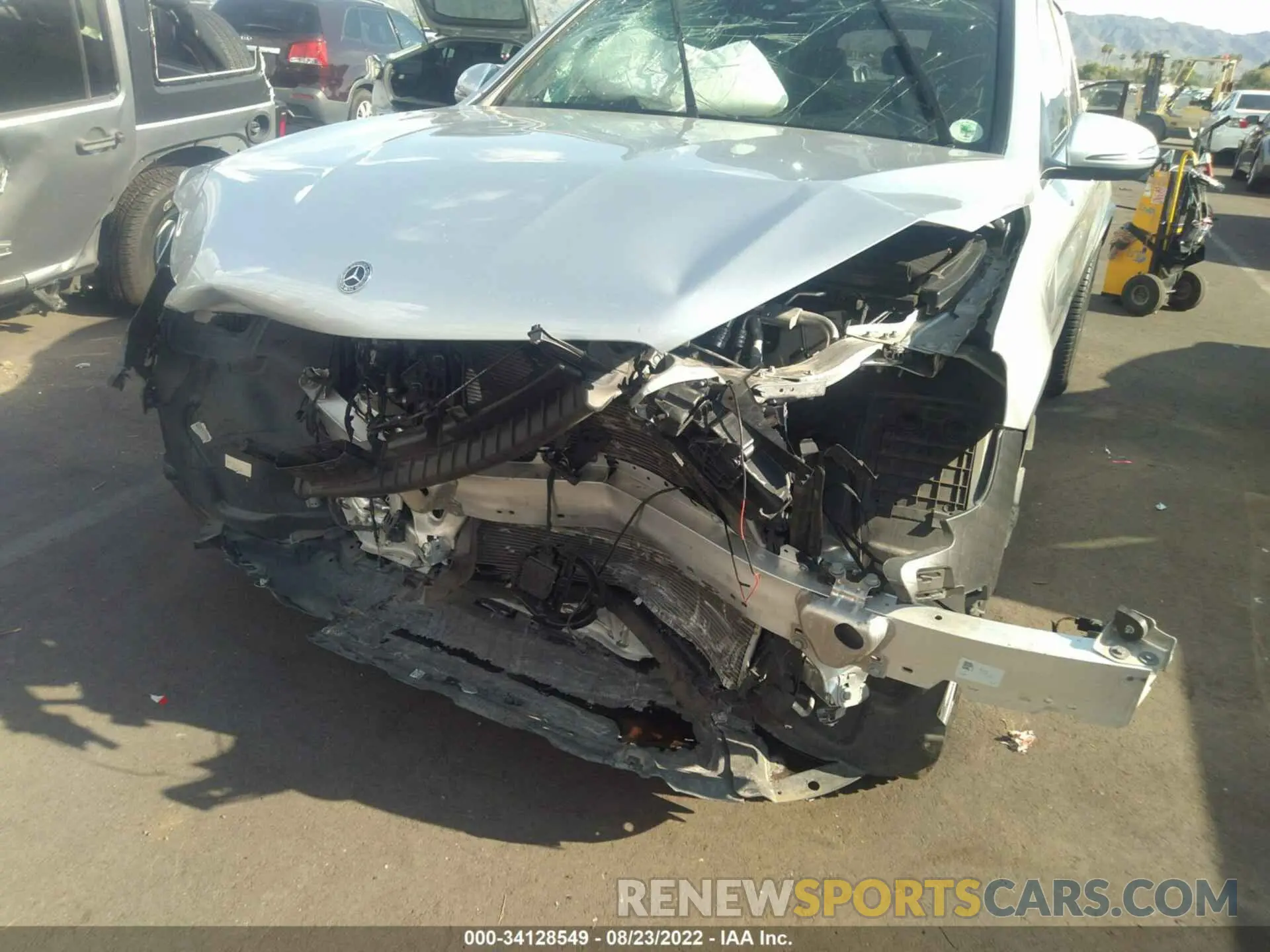 6 Фотография поврежденного автомобиля W1N0G8DB0LF767816 MERCEDES-BENZ GLC 2020