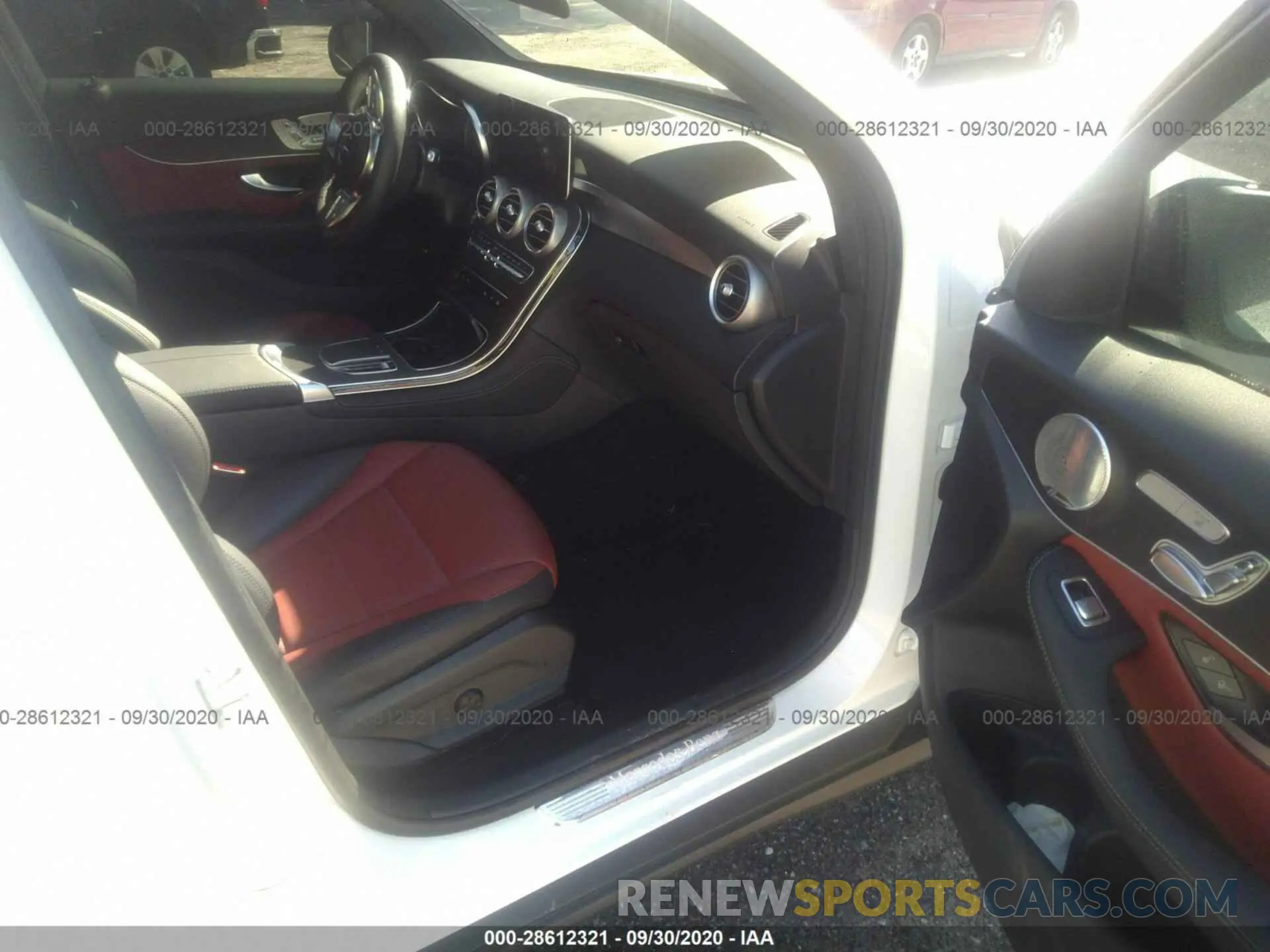 5 Photograph of a damaged car W1N0G8DB6LF803749 MERCEDES-BENZ GLC 2020