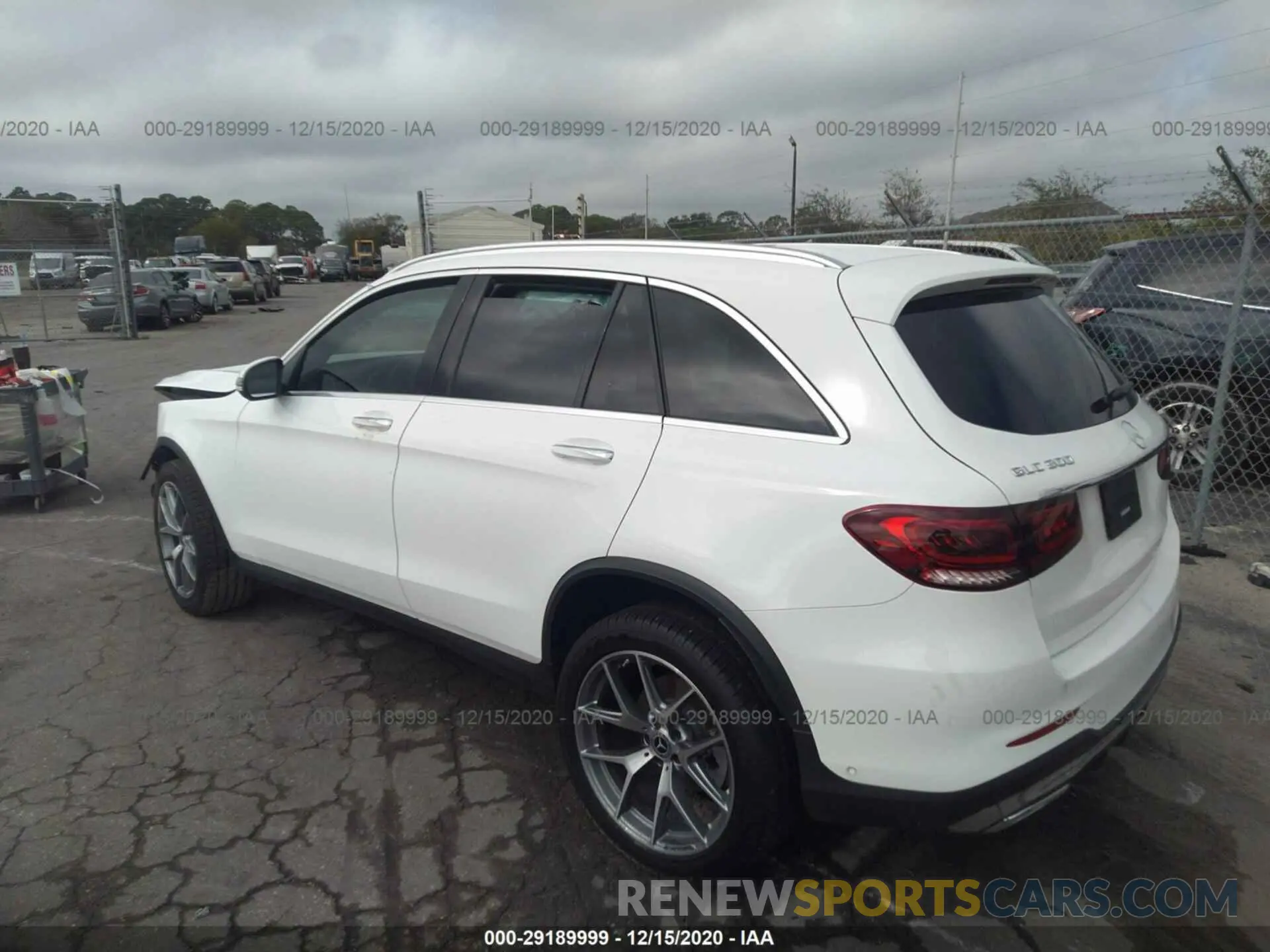 3 Photograph of a damaged car W1N0G8DB7LF790817 MERCEDES-BENZ GLC 2020