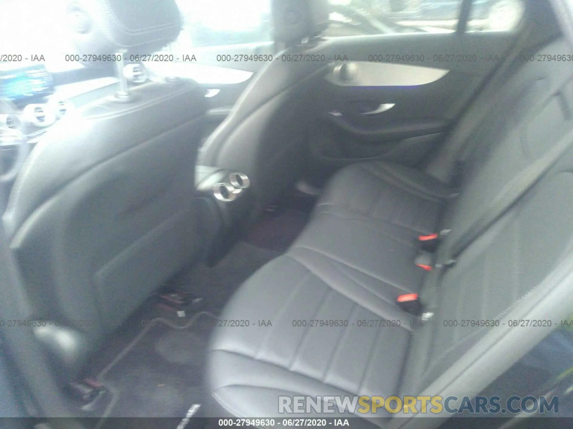 8 Photograph of a damaged car WDC0G8DB0LF740195 MERCEDES-BENZ GLC 2020