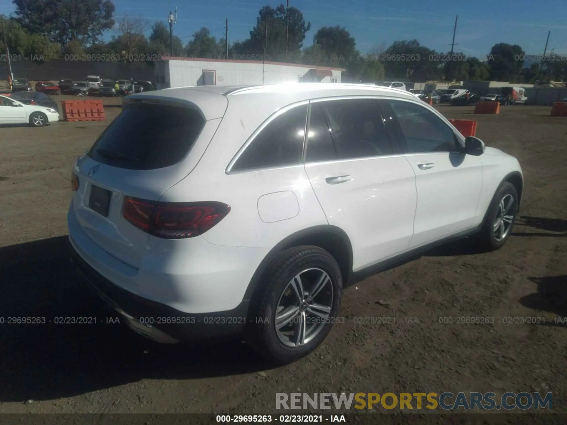 4 Photograph of a damaged car WDC0G8DB2LF676984 MERCEDES-BENZ GLC 2020