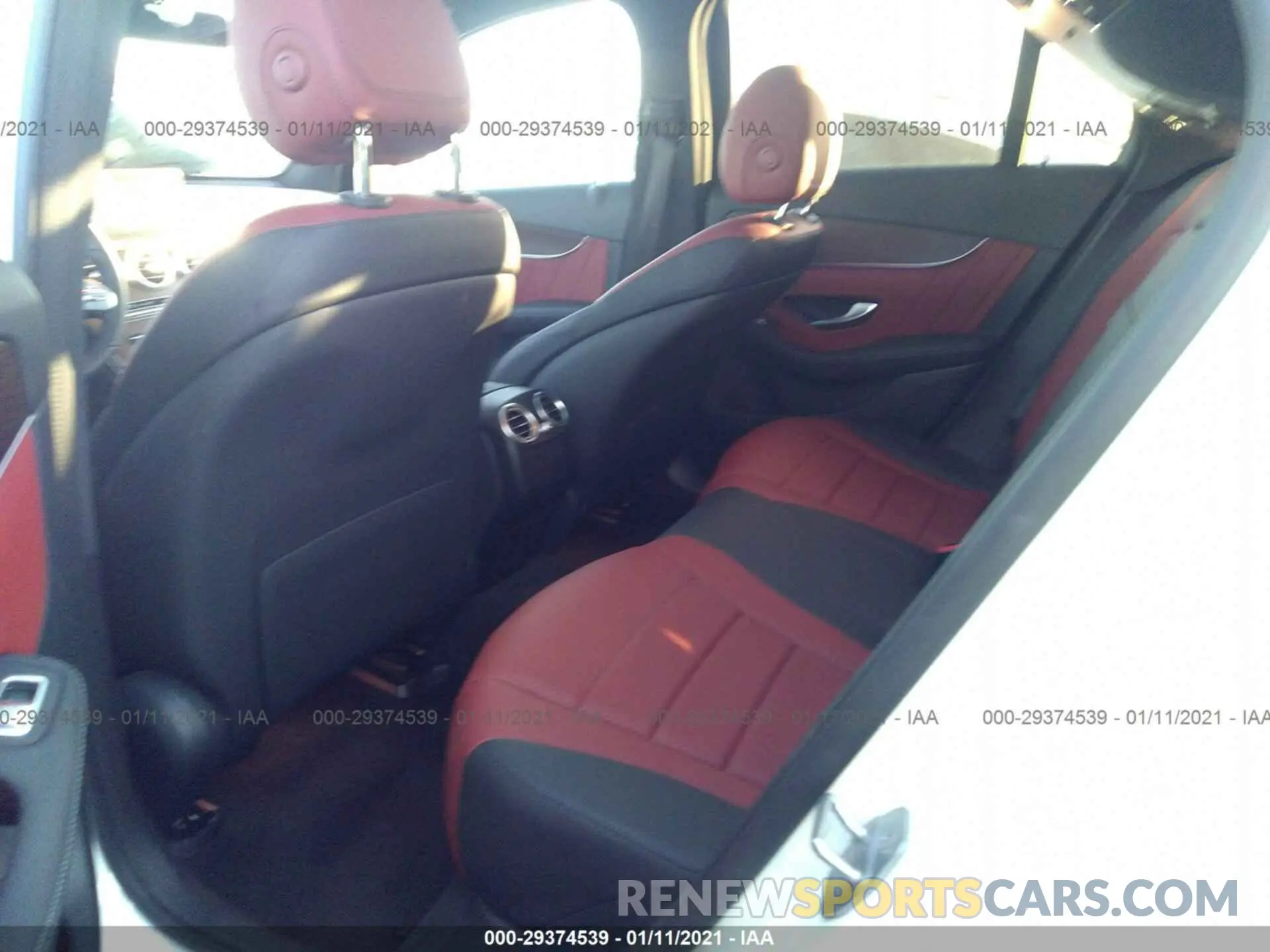 8 Photograph of a damaged car WDC0G8DB4LF693382 MERCEDES-BENZ GLC 2020