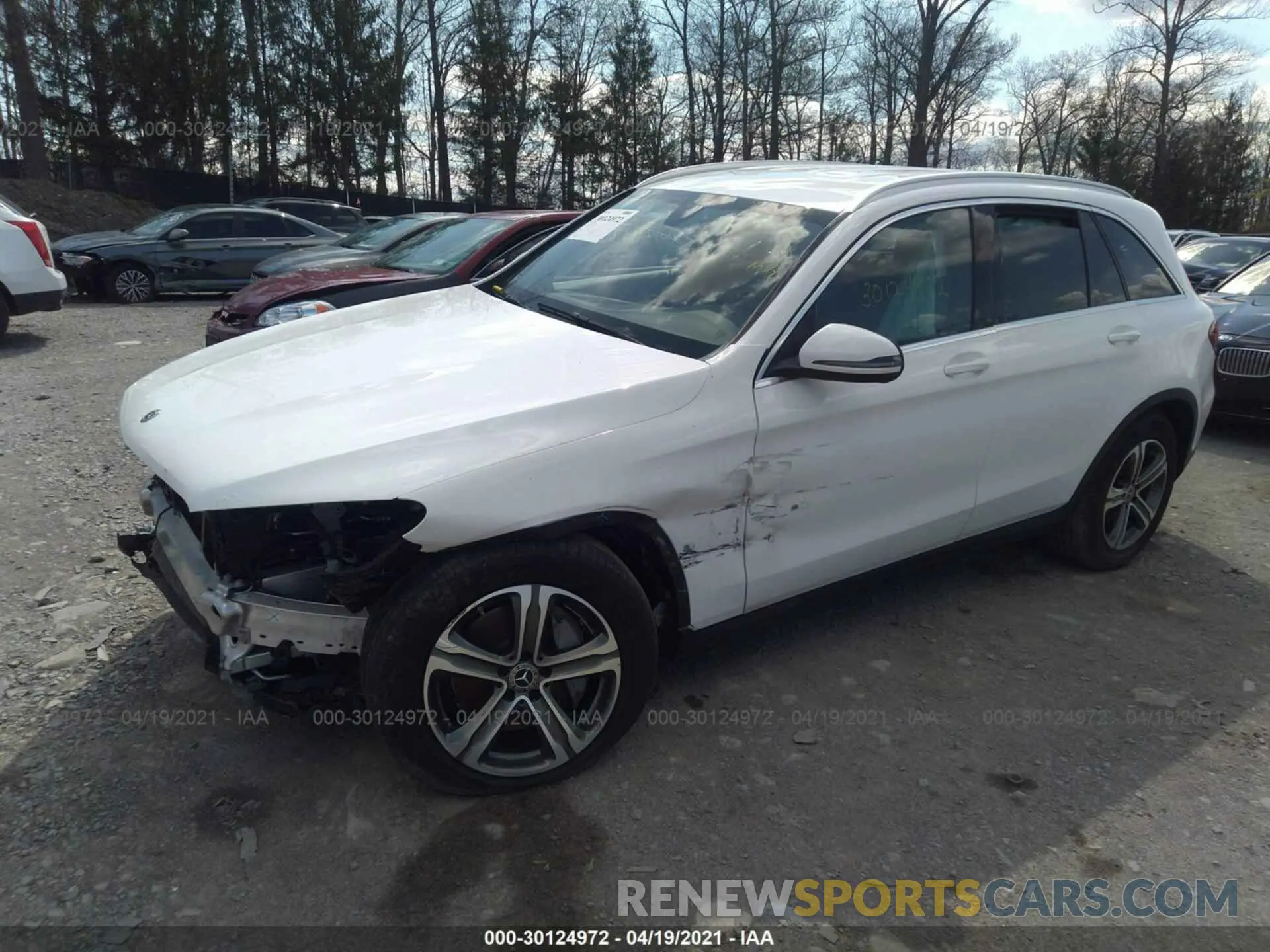 2 Photograph of a damaged car WDC0G8DB5LF723487 MERCEDES-BENZ GLC 2020