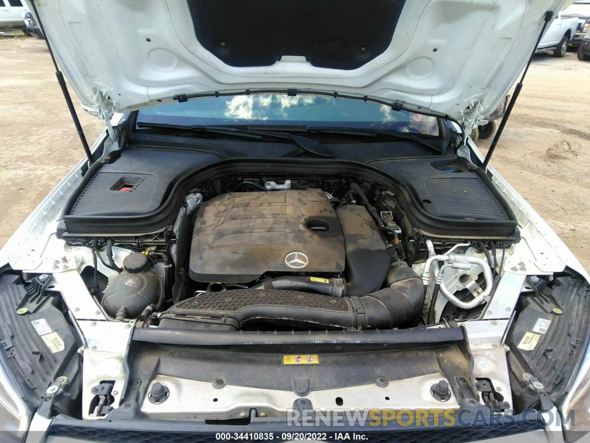 10 Фотография поврежденного автомобиля WDC0G8DBXLF740236 MERCEDES-BENZ GLC 2020