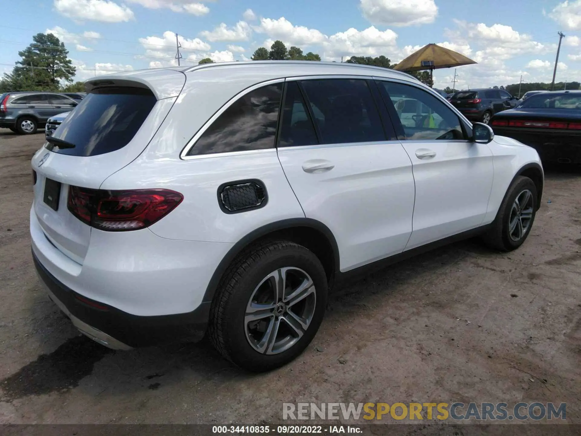 4 Фотография поврежденного автомобиля WDC0G8DBXLF740236 MERCEDES-BENZ GLC 2020