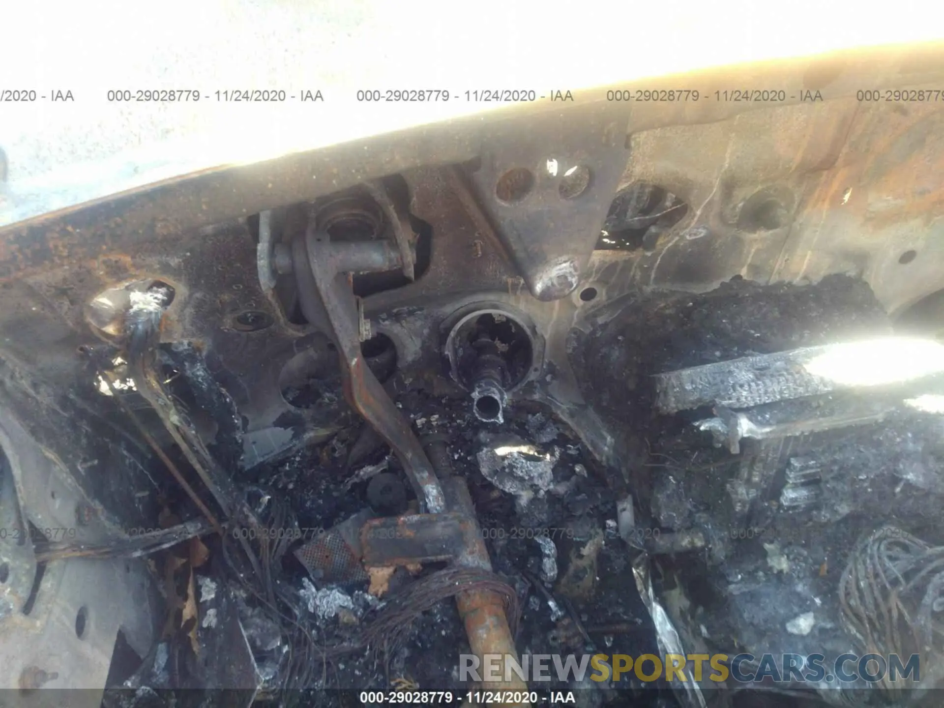 7 Photograph of a damaged car WDC0G8EB8LF703586 MERCEDES-BENZ GLC 2020