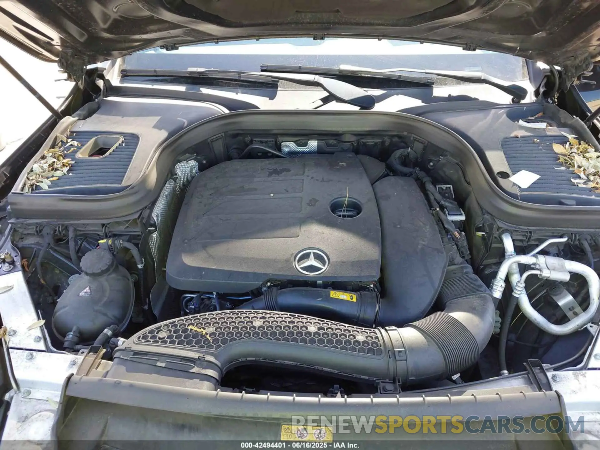 10 Photograph of a damaged car W1N0G8EB1MG007596 MERCEDES-BENZ GLC 2021