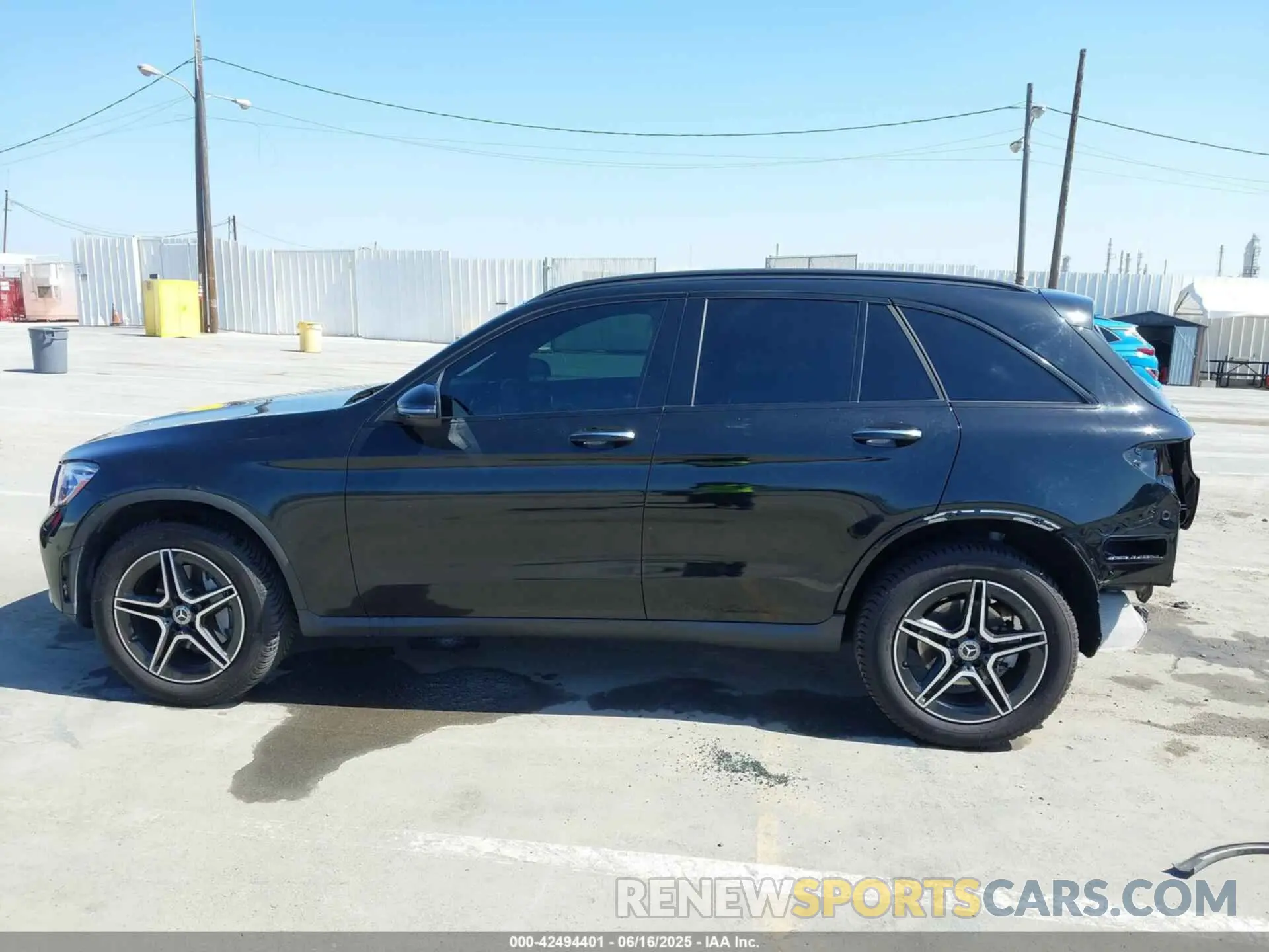 15 Photograph of a damaged car W1N0G8EB1MG007596 MERCEDES-BENZ GLC 2021
