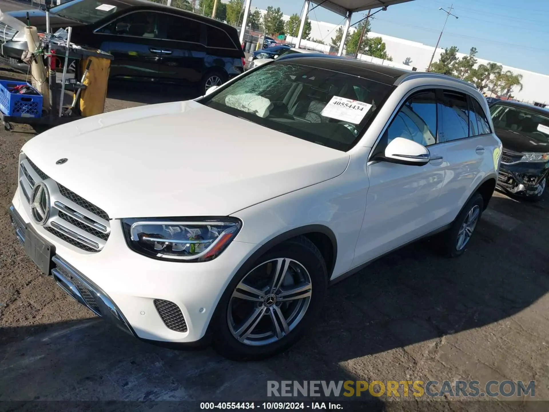 2 Photograph of a damaged car W1N0G8DB8NV378639 MERCEDES-BENZ GLC 2022