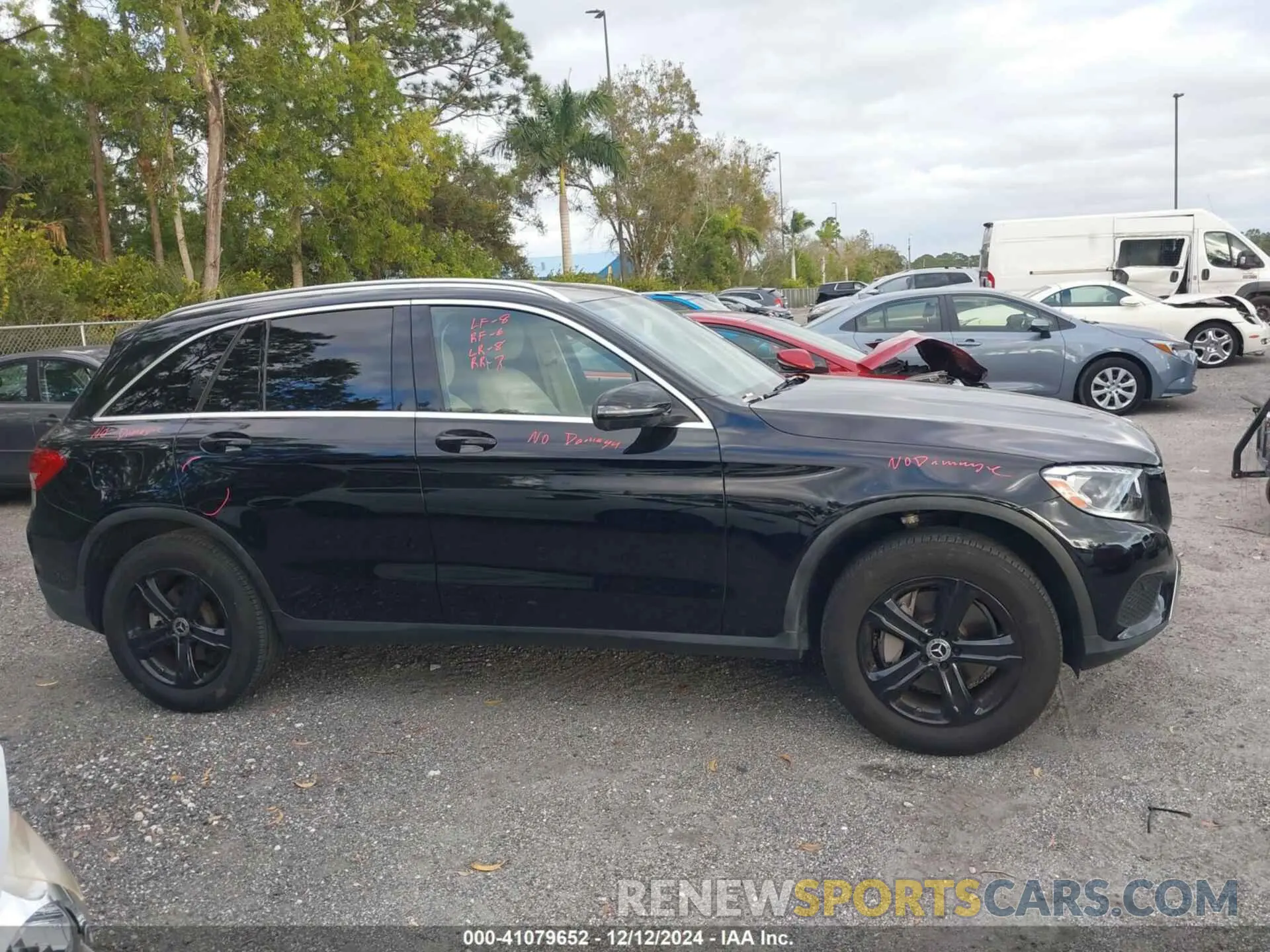 13 Photograph of a damaged car WDC0G4JB0KV144845 MERCEDES-BENZ GLC 300 2019