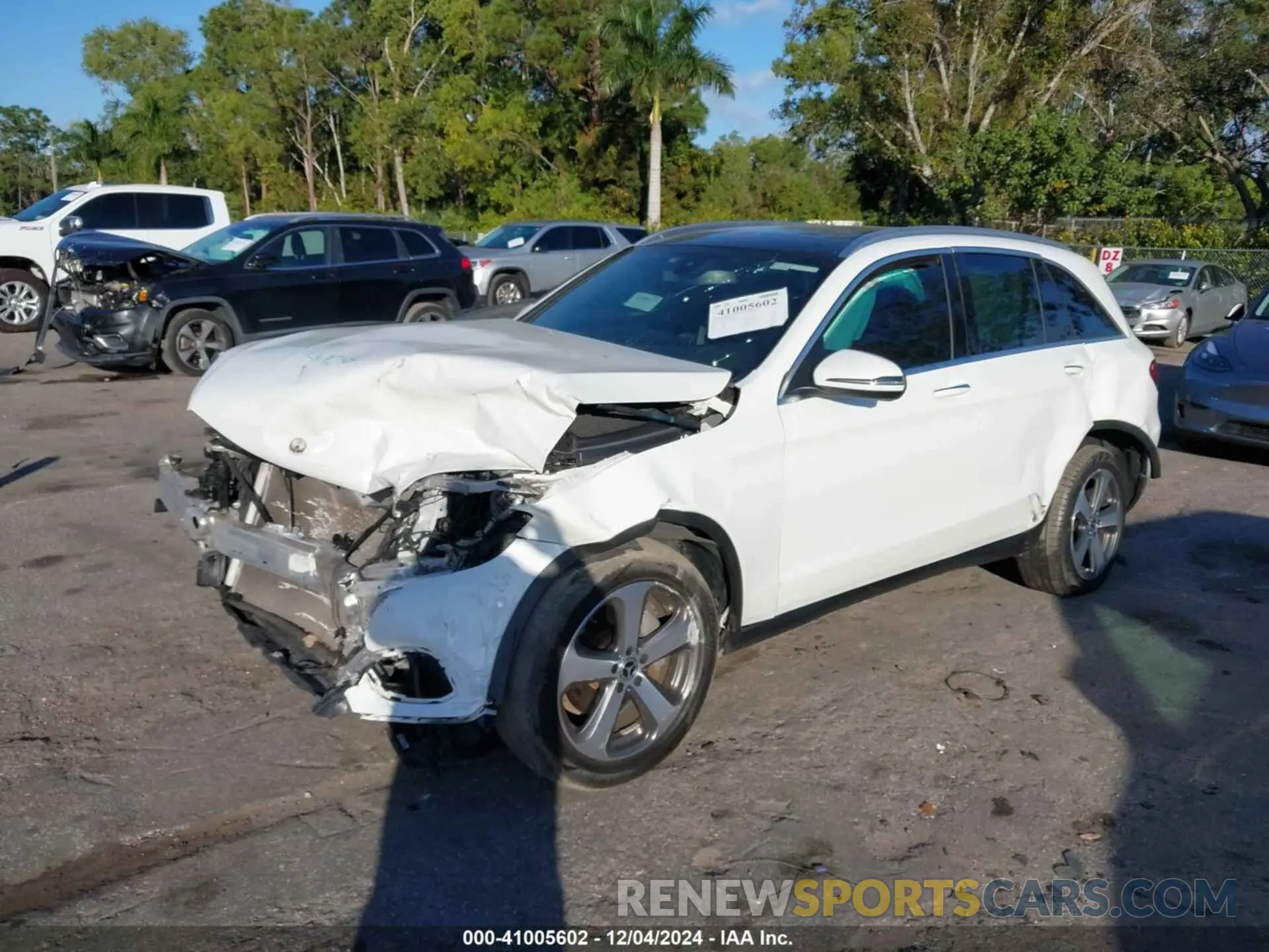 2 Фотография поврежденного автомобиля WDC0G4JB0KV188649 MERCEDES-BENZ GLC 300 2019
