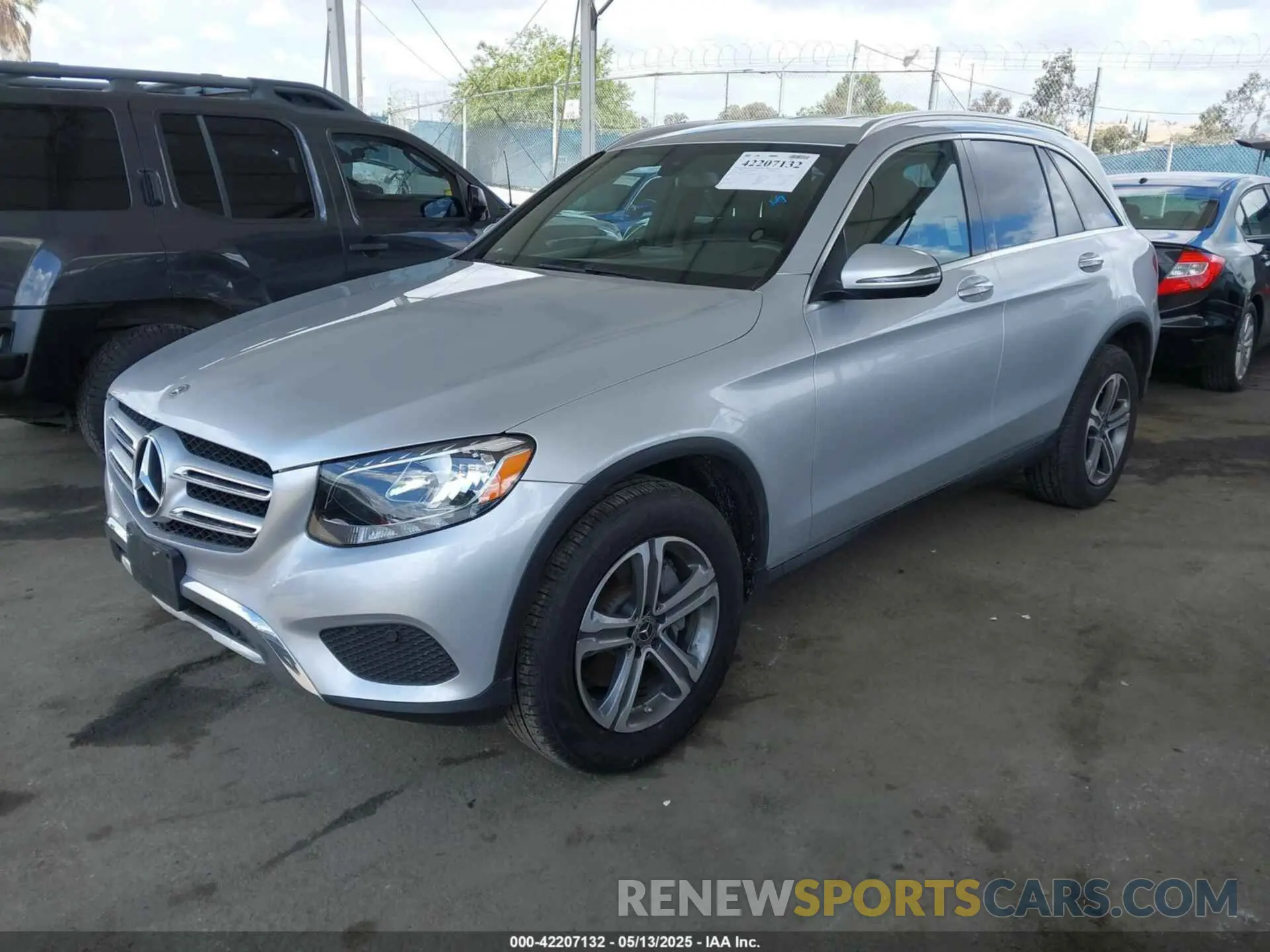 2 Photograph of a damaged car WDC0G4JB4KV129605 MERCEDES-BENZ GLC 300 2019