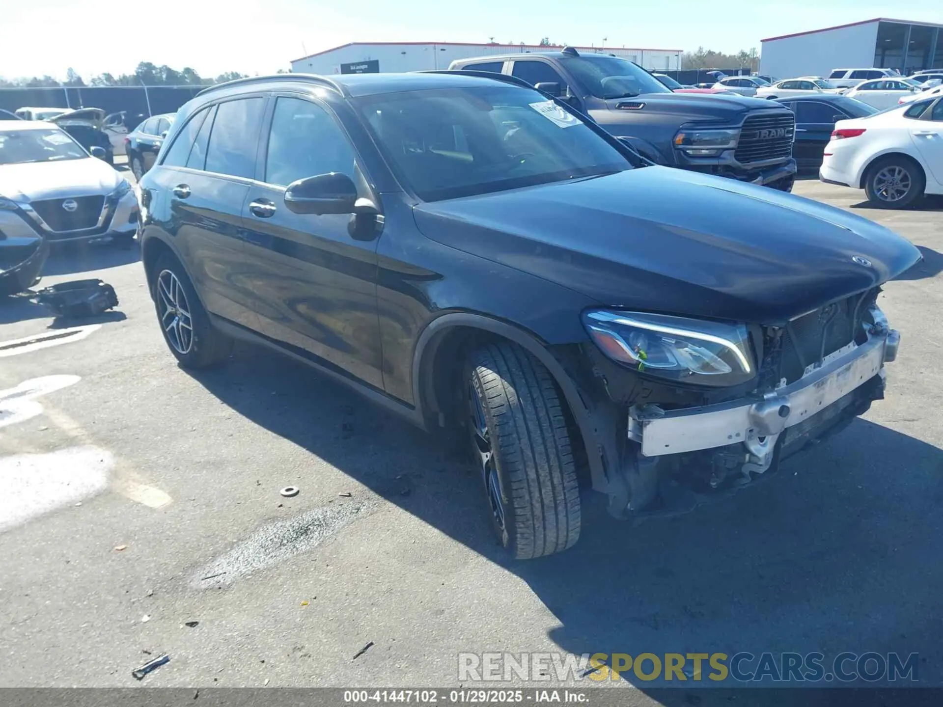 1 Фотография поврежденного автомобиля WDC0G4JB4KV160045 MERCEDES-BENZ GLC 300 2019