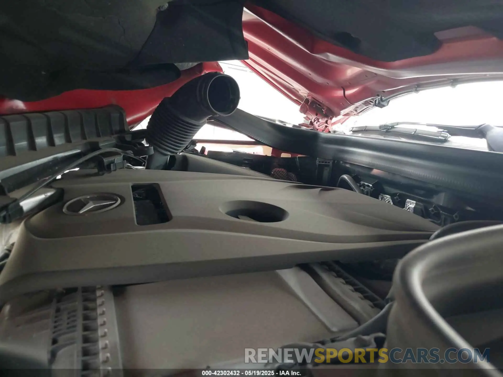 10 Photograph of a damaged car WDC0G4JB5KV120914 MERCEDES-BENZ GLC 300 2019