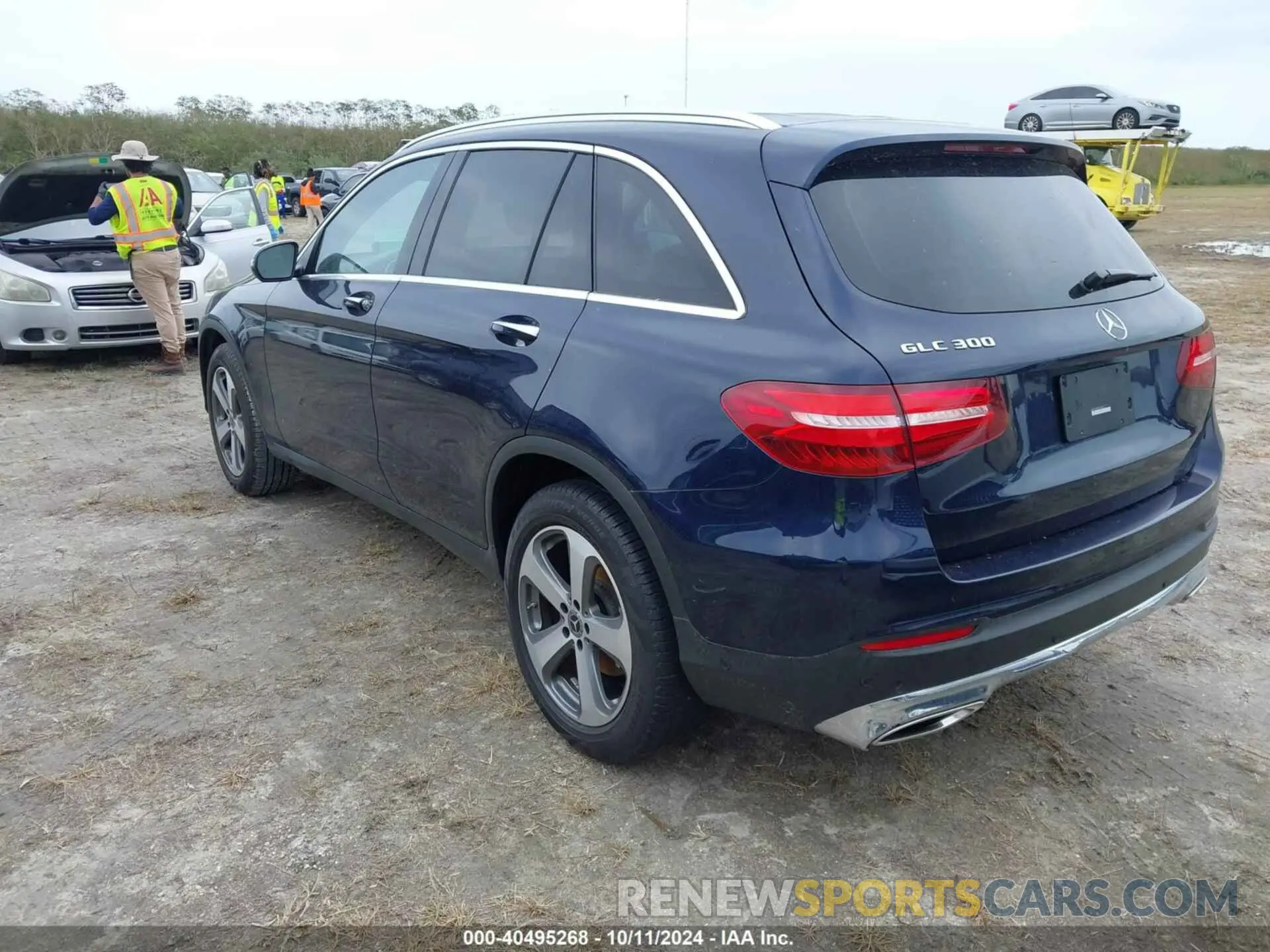 3 Photograph of a damaged car WDC0G4JB5KV168428 MERCEDES-BENZ GLC 300 2019