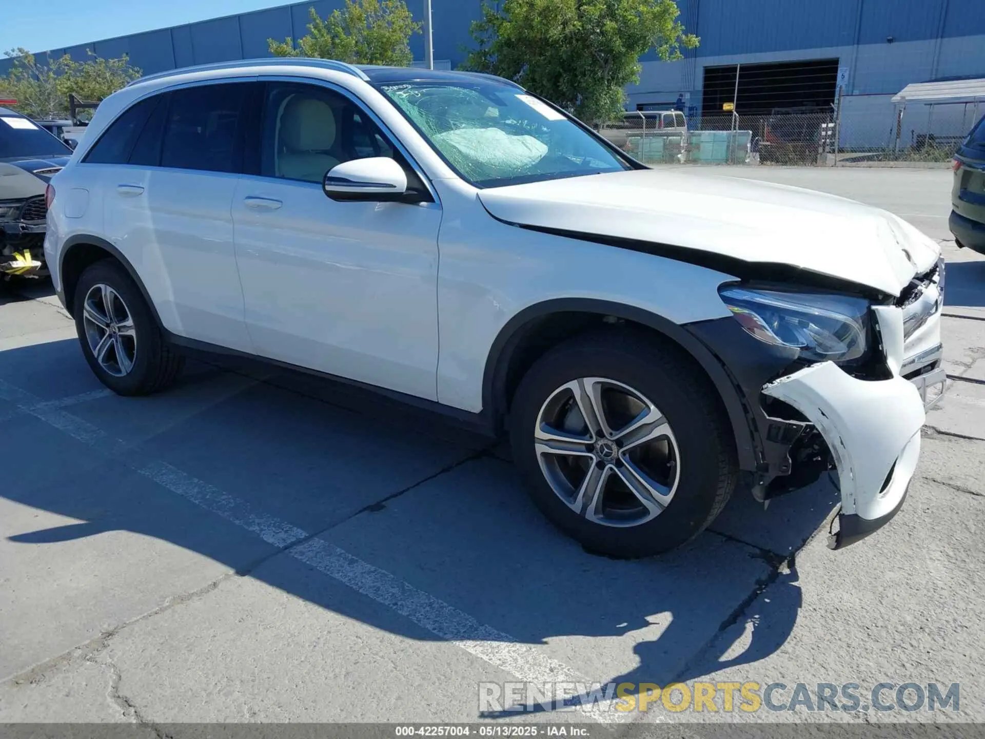 1 Photograph of a damaged car WDC0G4JB9K1000816 MERCEDES-BENZ GLC 300 2019