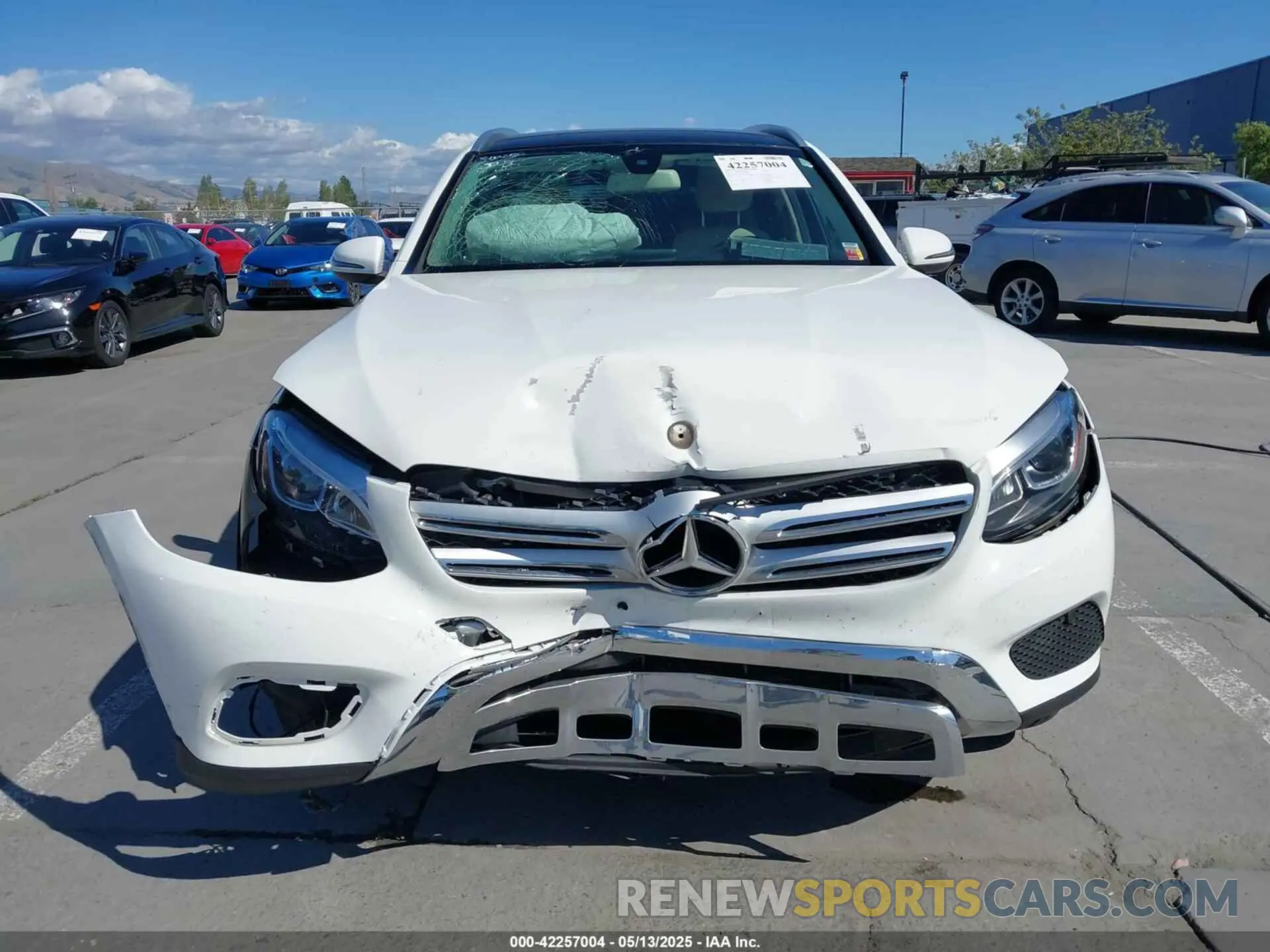 12 Photograph of a damaged car WDC0G4JB9K1000816 MERCEDES-BENZ GLC 300 2019
