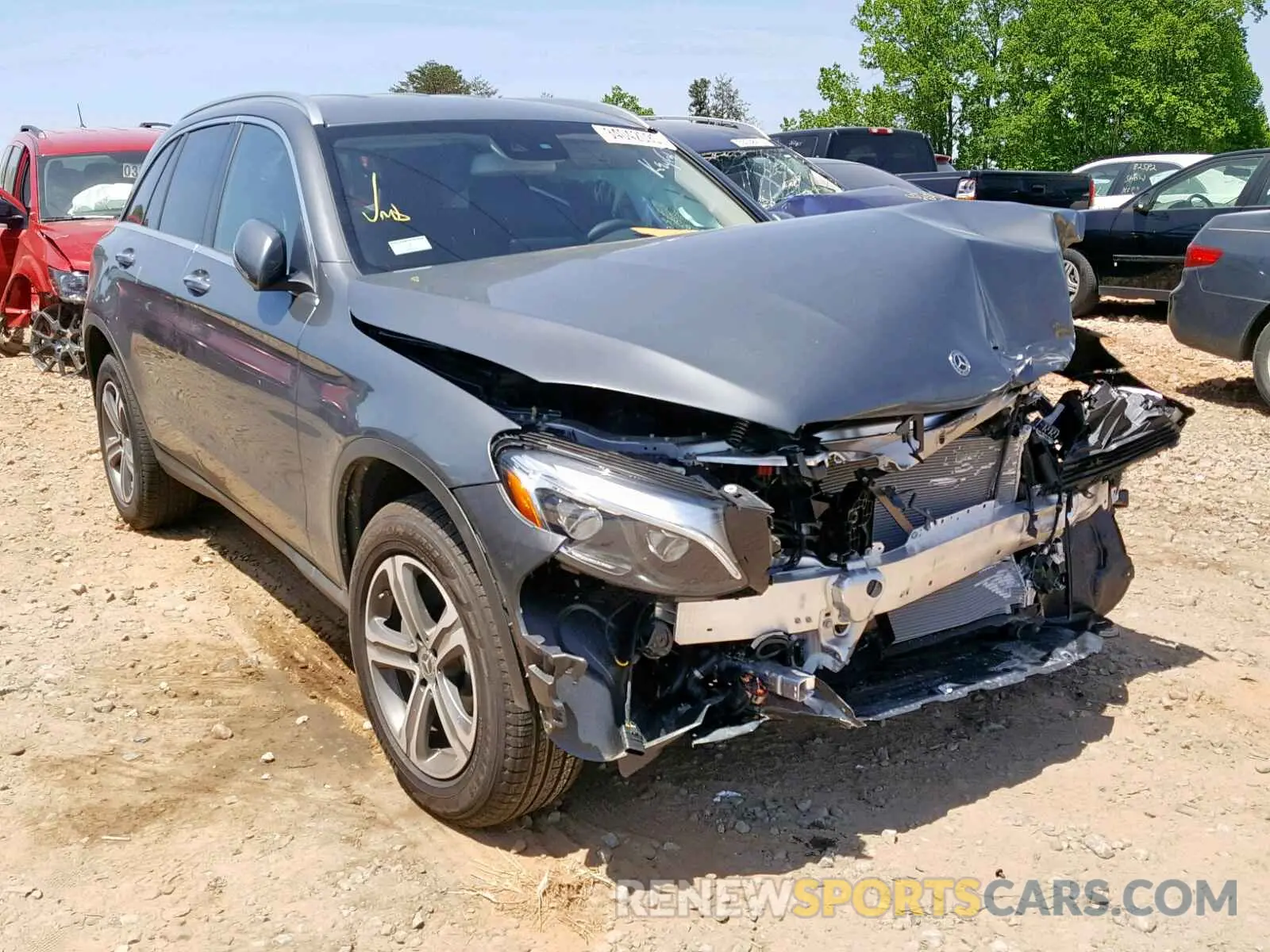 1 Photograph of a damaged car WDC0G4JB9KF592155 MERCEDES-BENZ GLC 300 2019