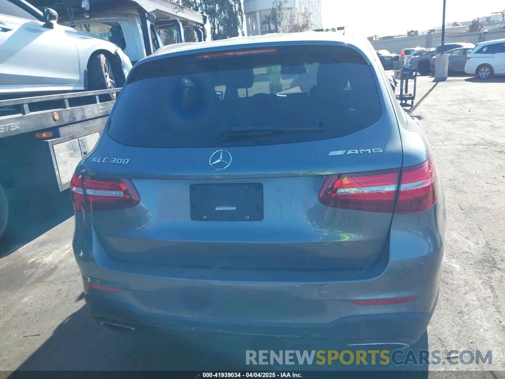 17 Фотография поврежденного автомобиля WDC0G4JB9KV135836 MERCEDES-BENZ GLC 300 2019